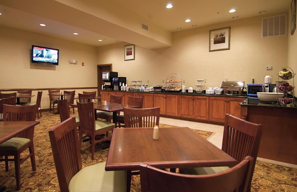 Country Inn & Suites by Radisson, Crestview, FL photo 24