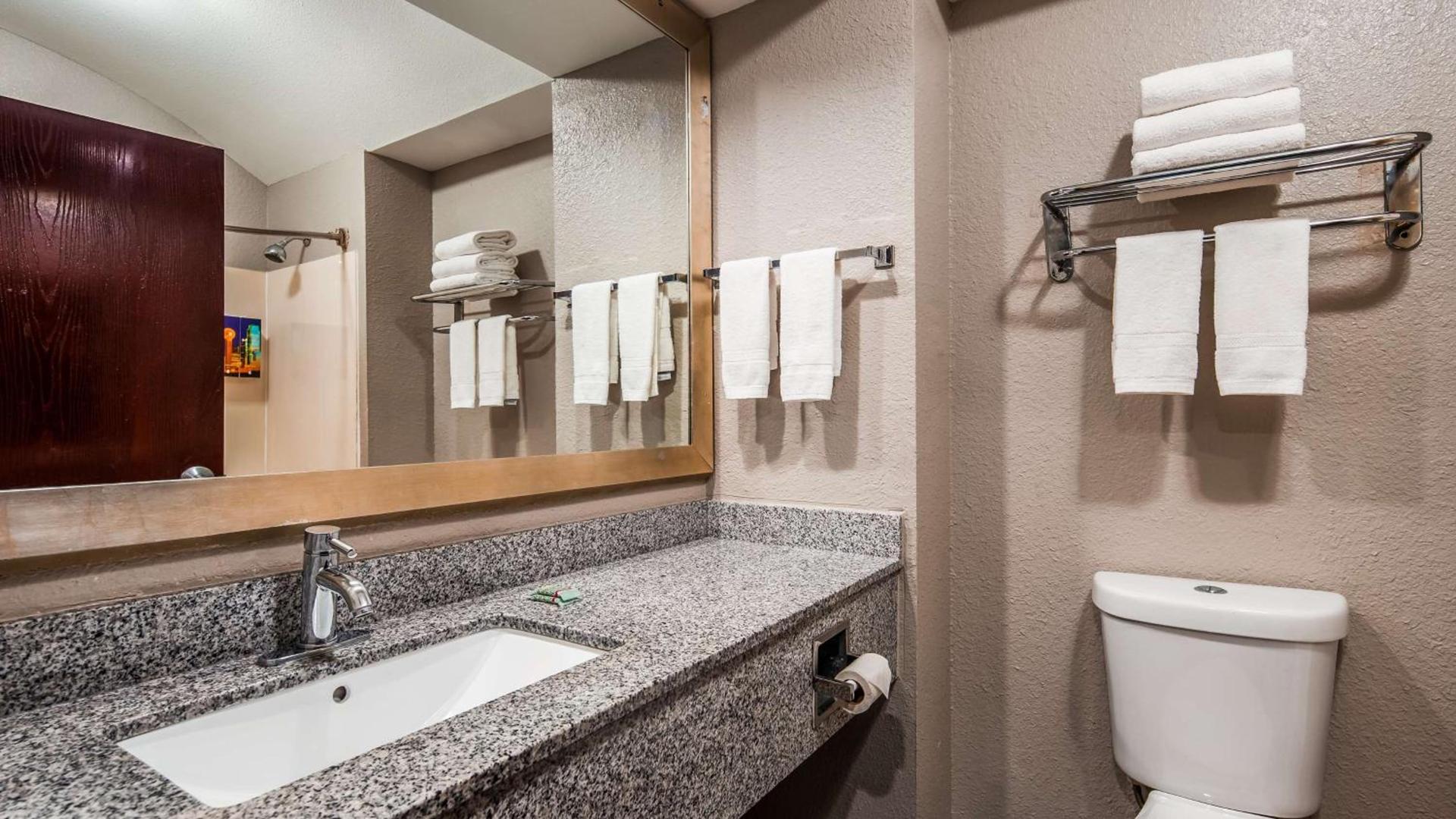 Best Western Executive Inn photo 3