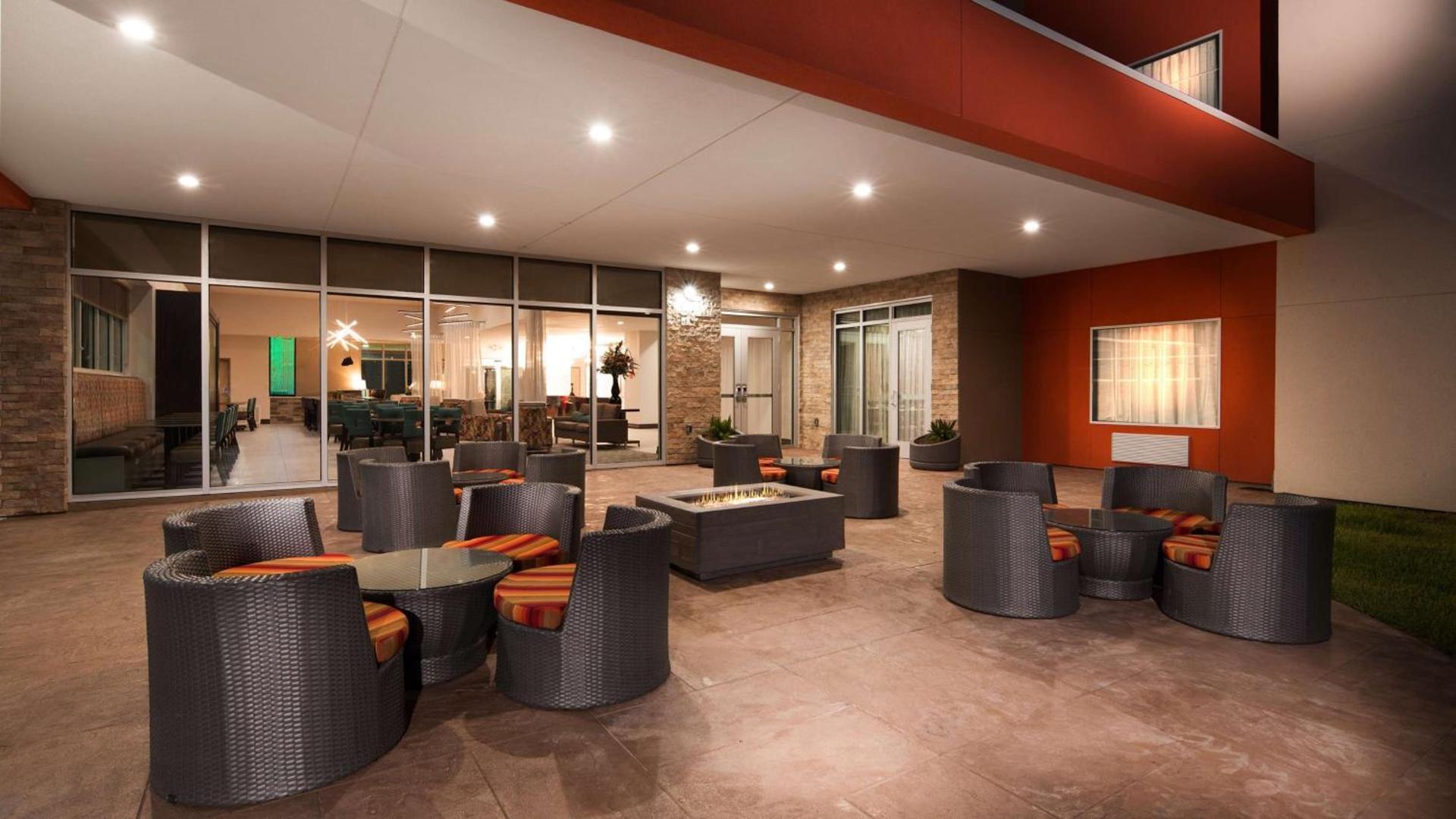 Hawthorn Extended Stay by Wyndham Corpus Christi I-37 NW photo 2