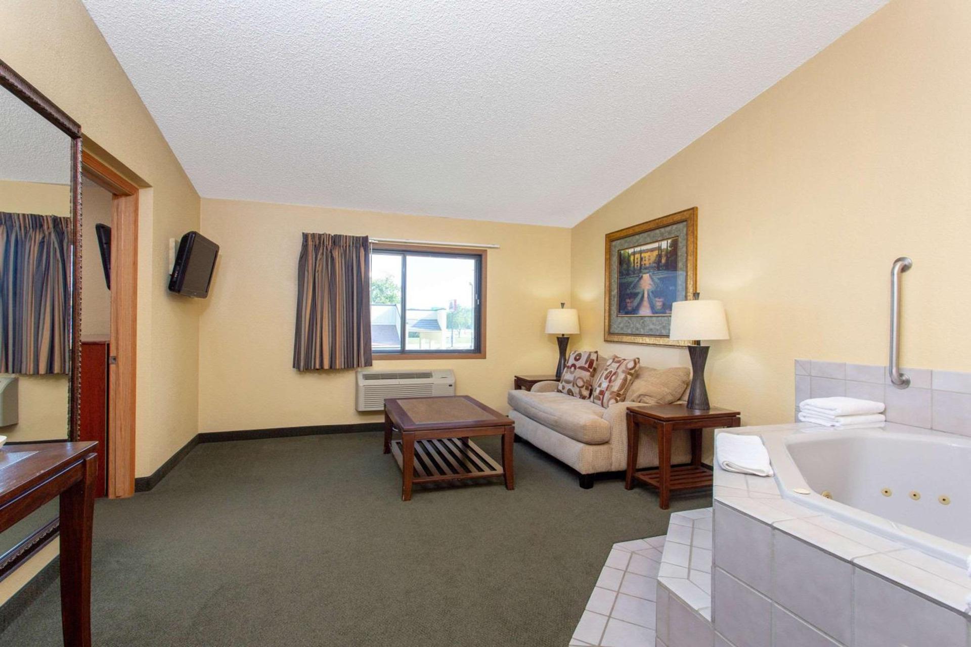 AmericInn by Wyndham West Bend photo 59