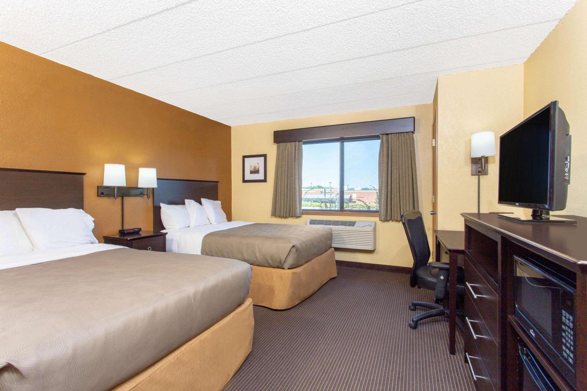 AmericInn by Wyndham West Bend photo 51