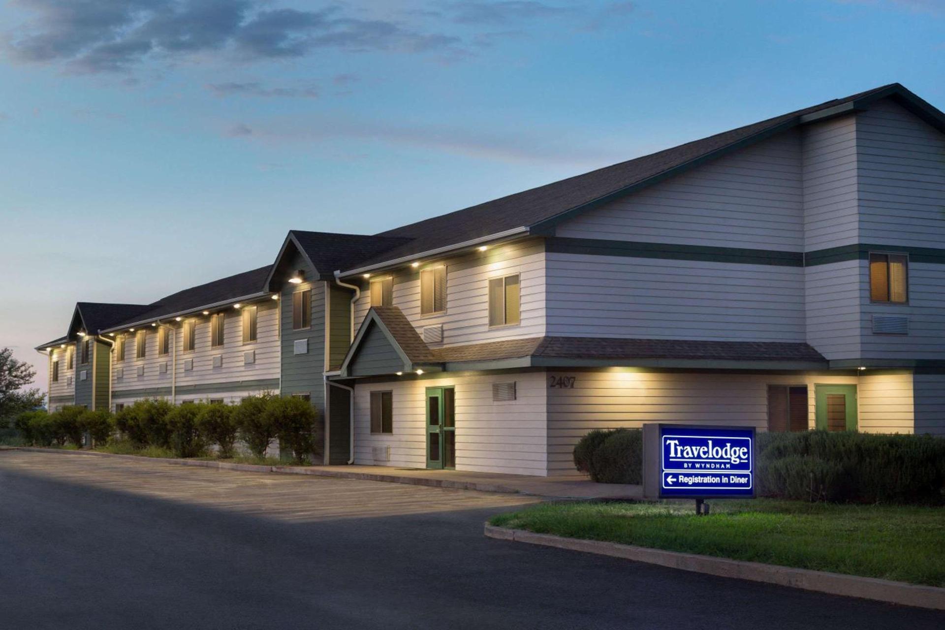 Travelodge by Wyndham Alpine photo 2
