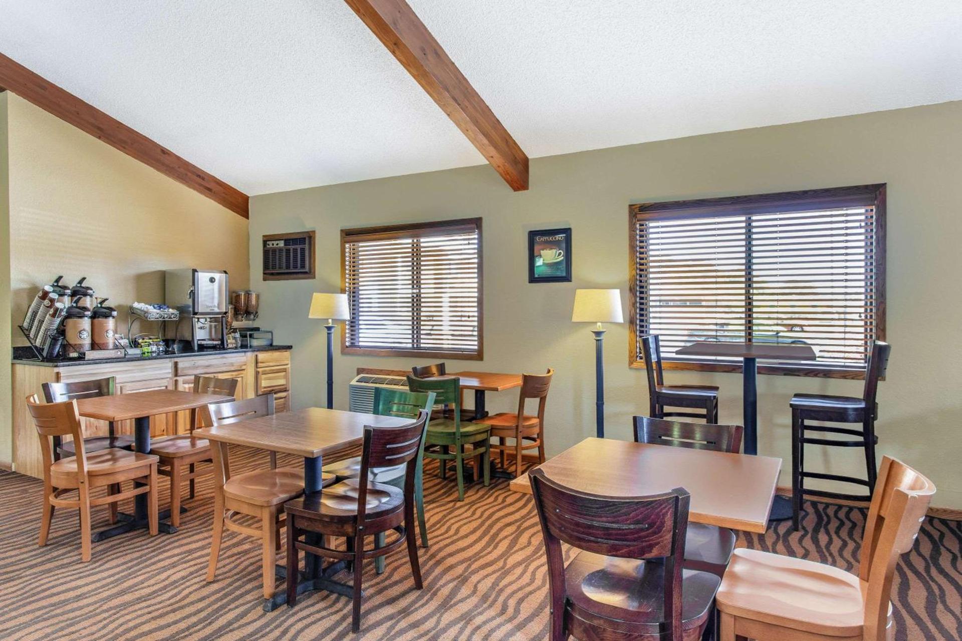 AmericInn by Wyndham West Bend photo 46