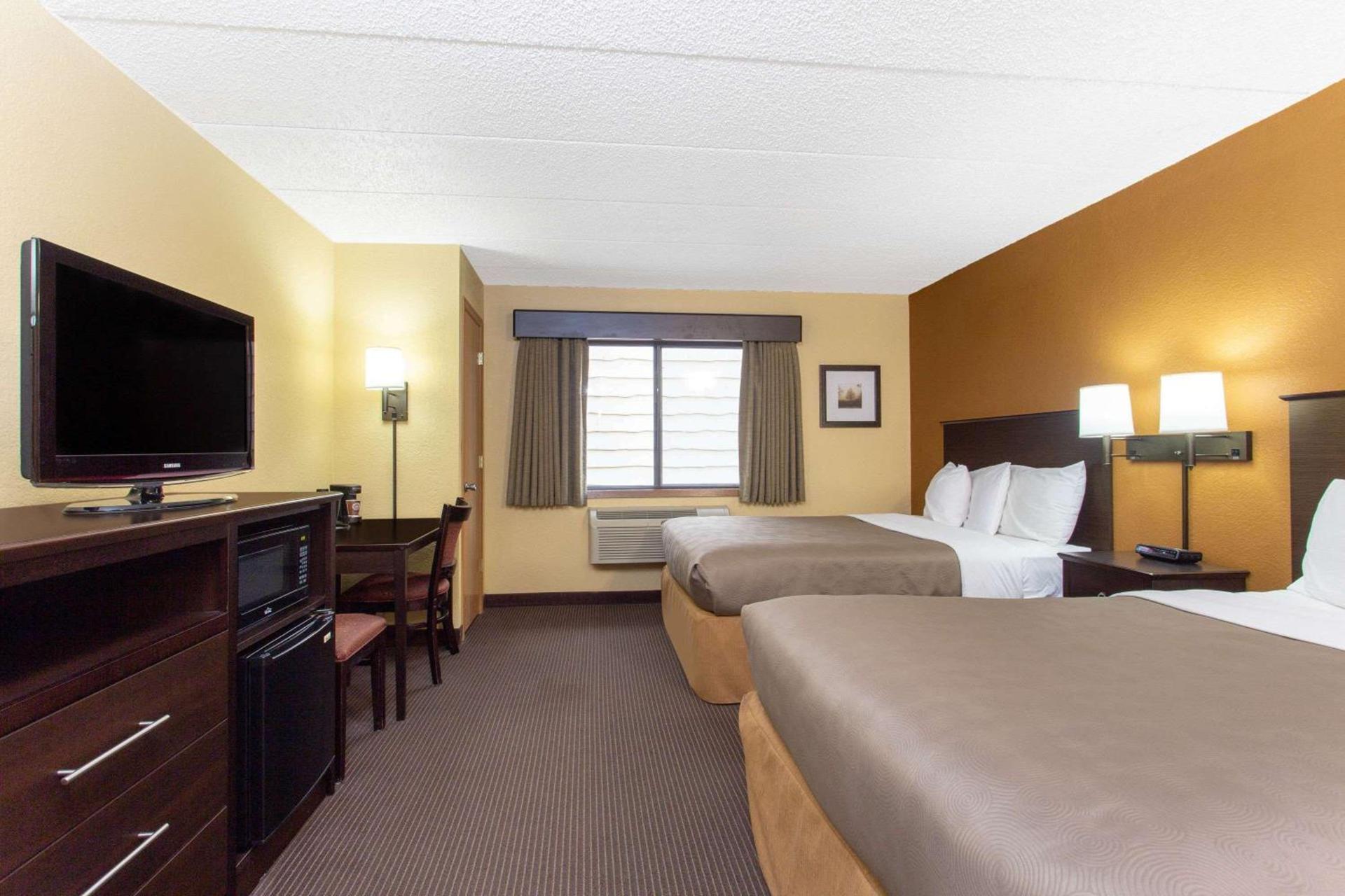 AmericInn by Wyndham West Bend photo 45
