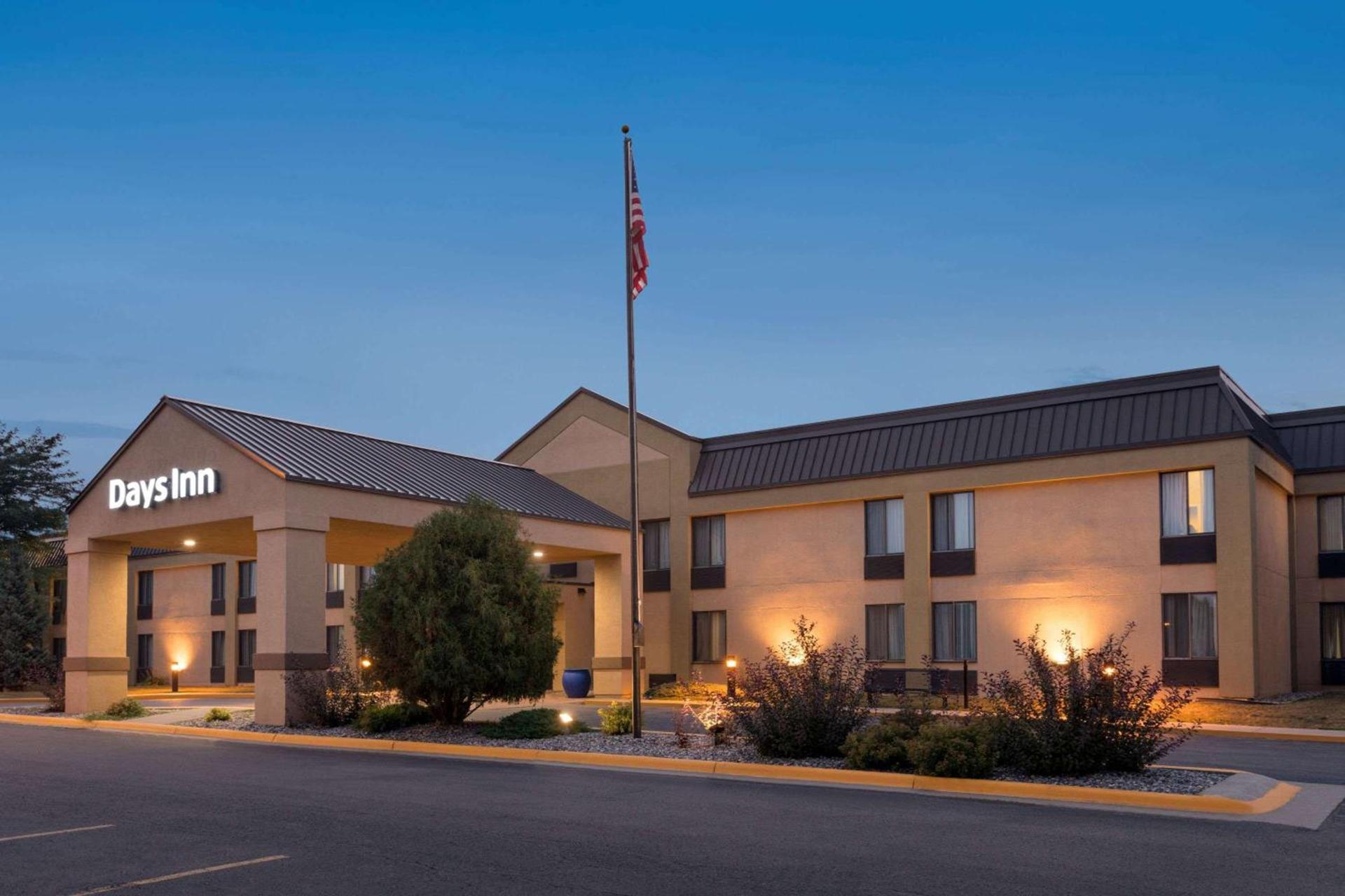 Days Inn by Wyndham Fargo - West Acres photo 2