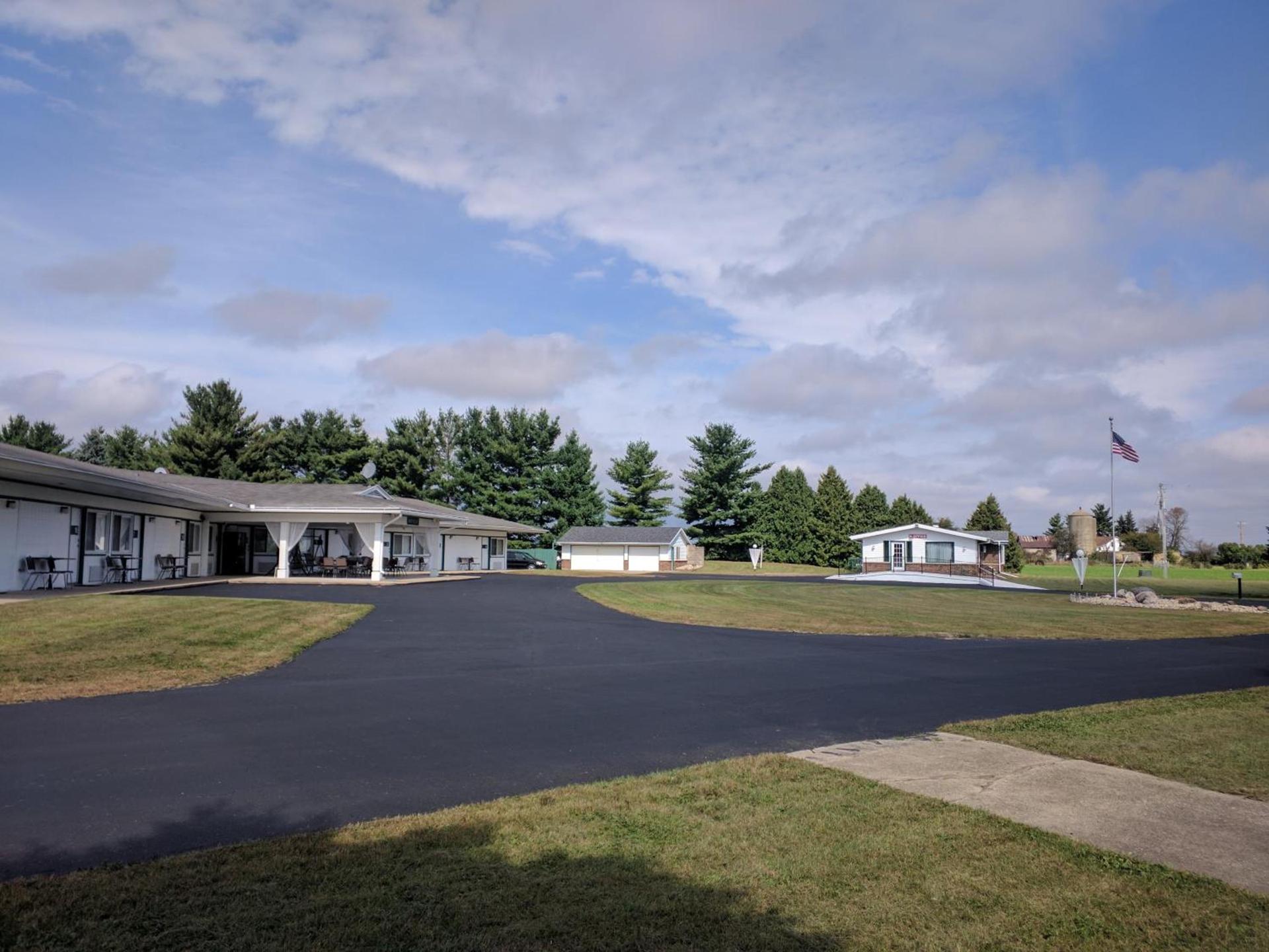 Skyview Motel - Prairie du Sac photo 1