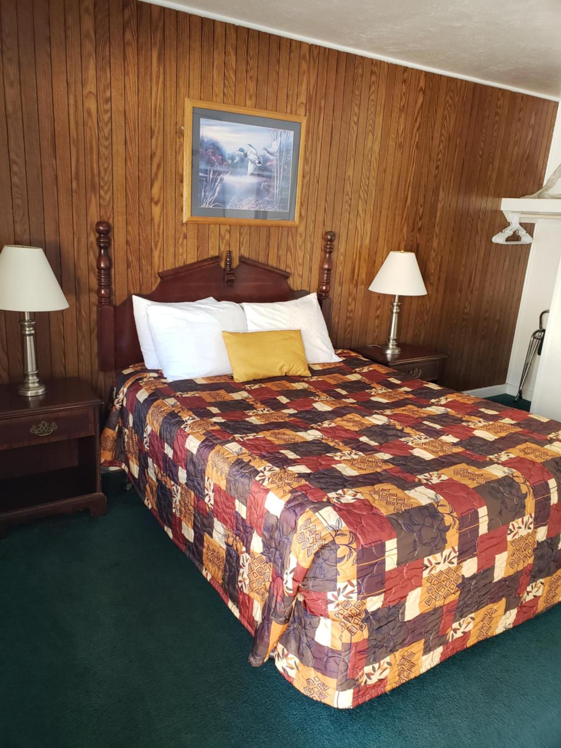 Mother Lode Lodge photo 3