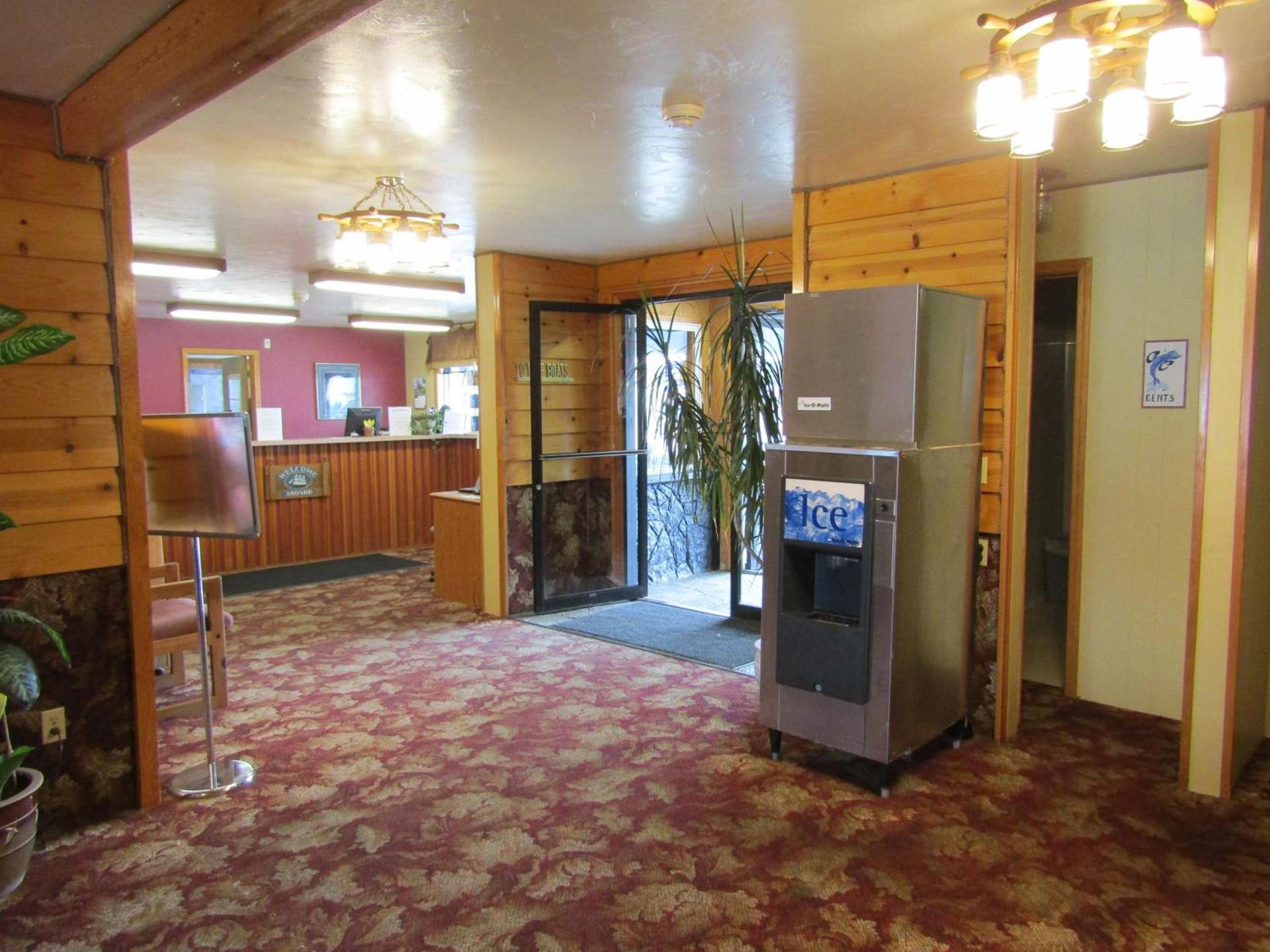 Captain's Choice Motel photo 13