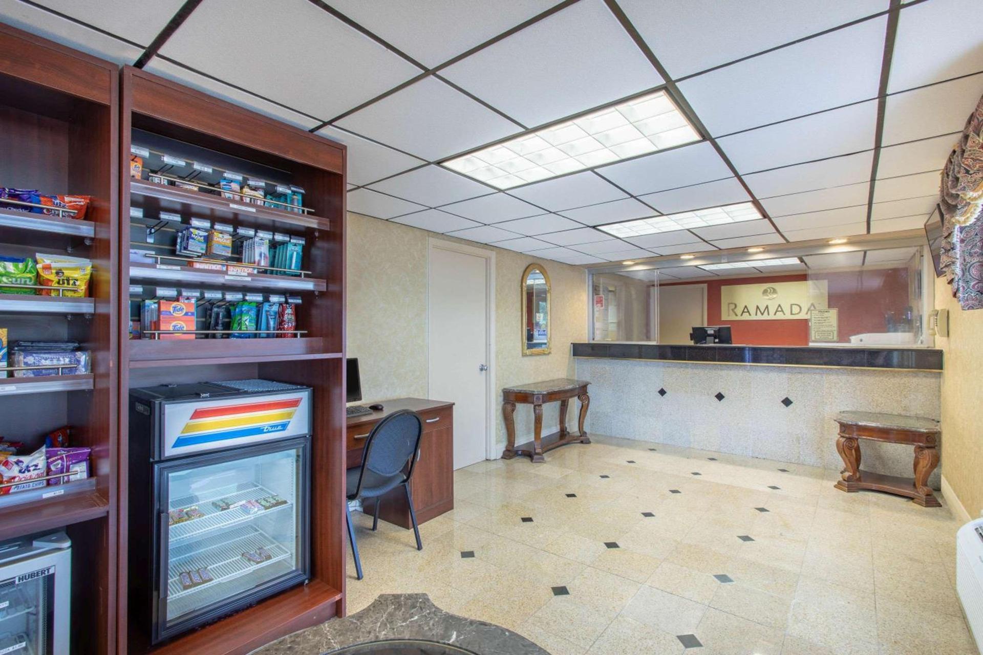 Ramada Limited Cockeysville photo 12