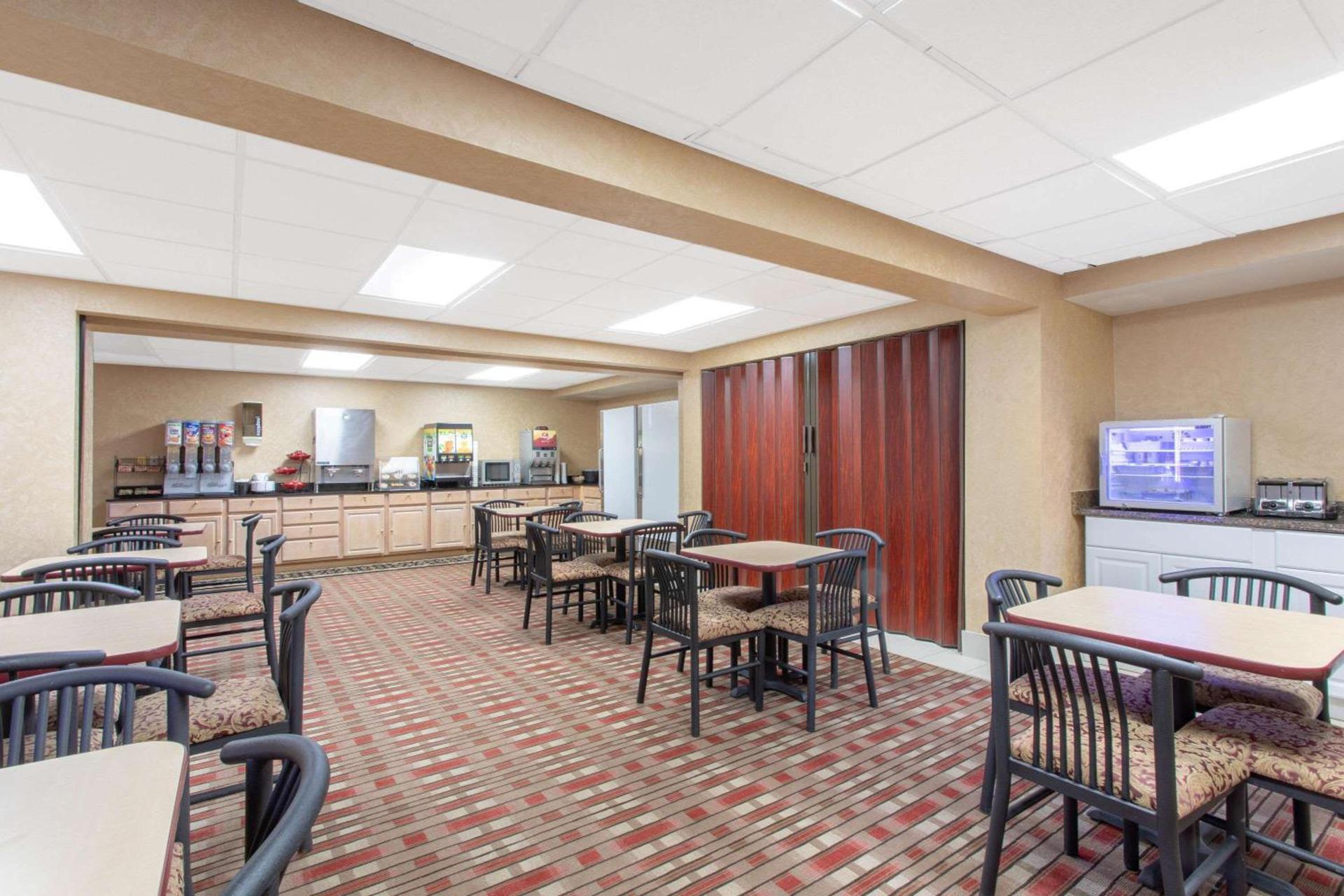 Ramada Limited Cockeysville photo 6