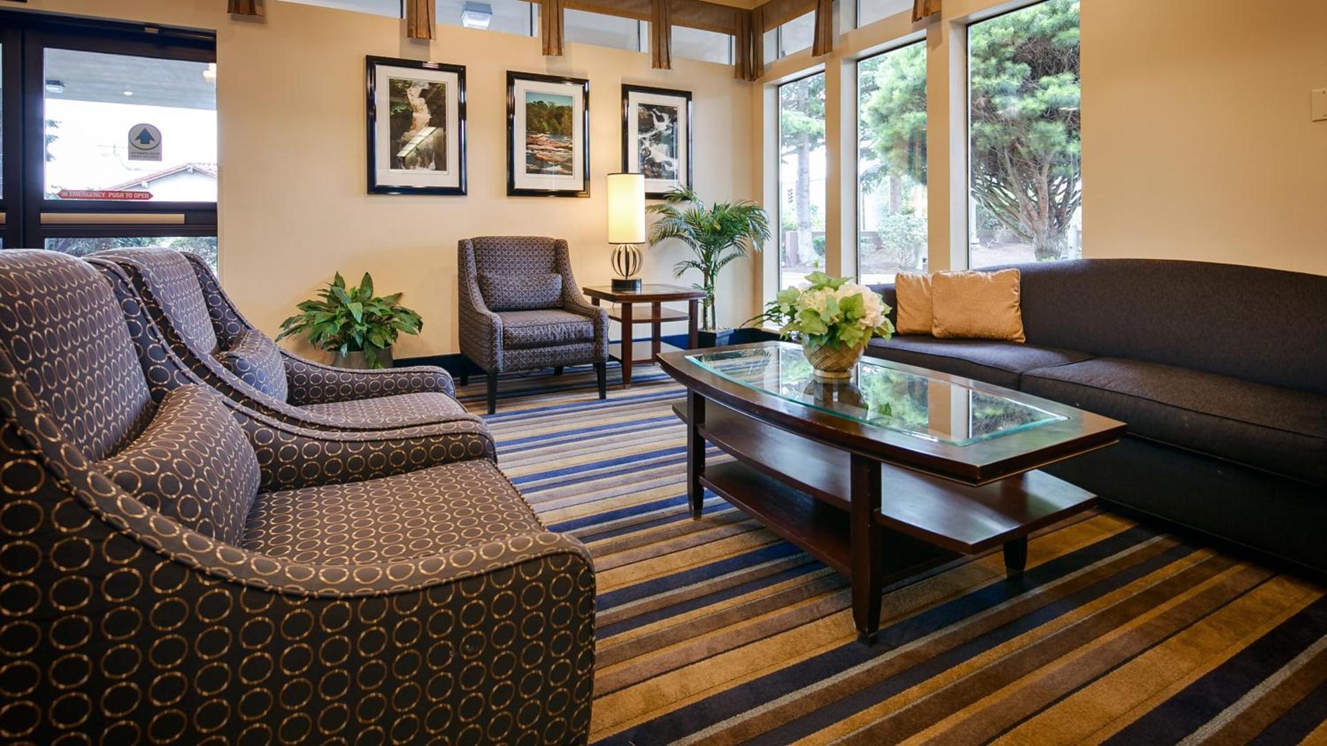 Best Western Cascadia Inn photo 38