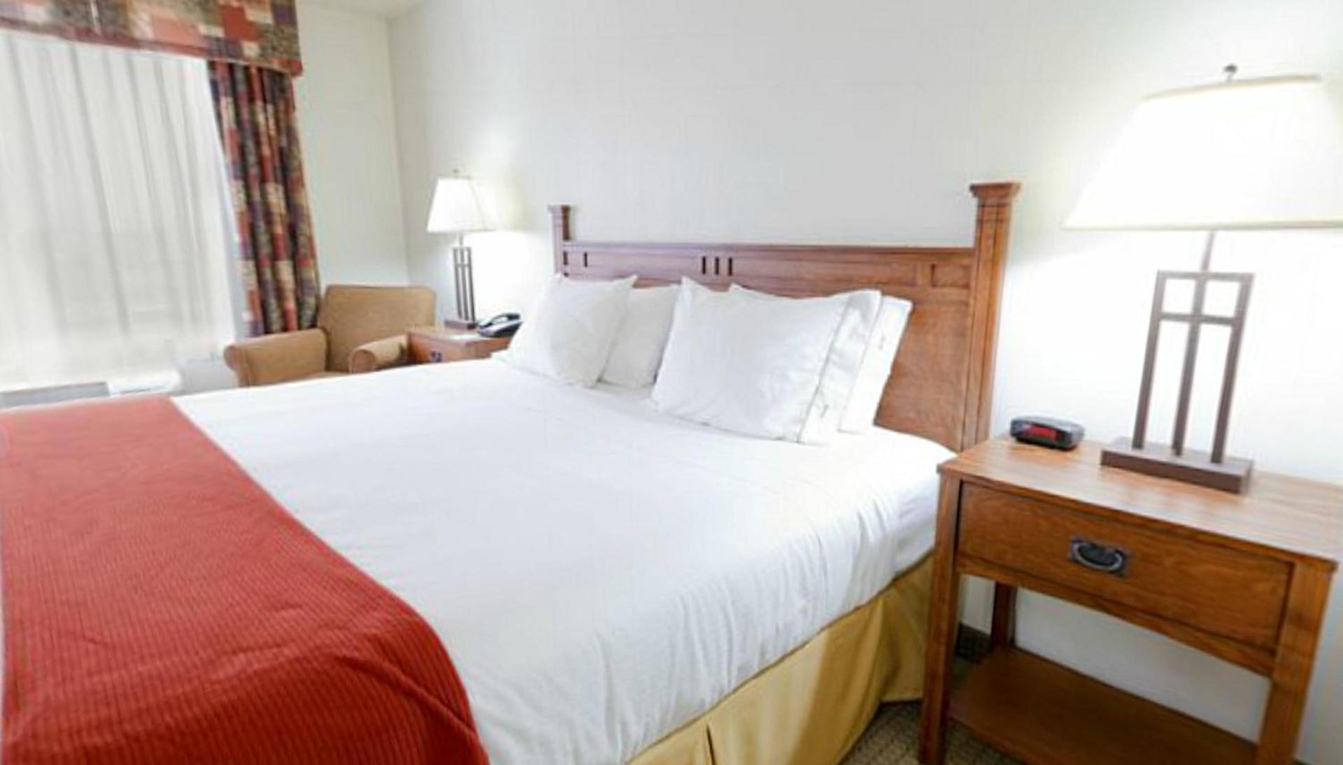 Holiday Inn Express Hotel & Suites Mattoon by IHG photo 10
