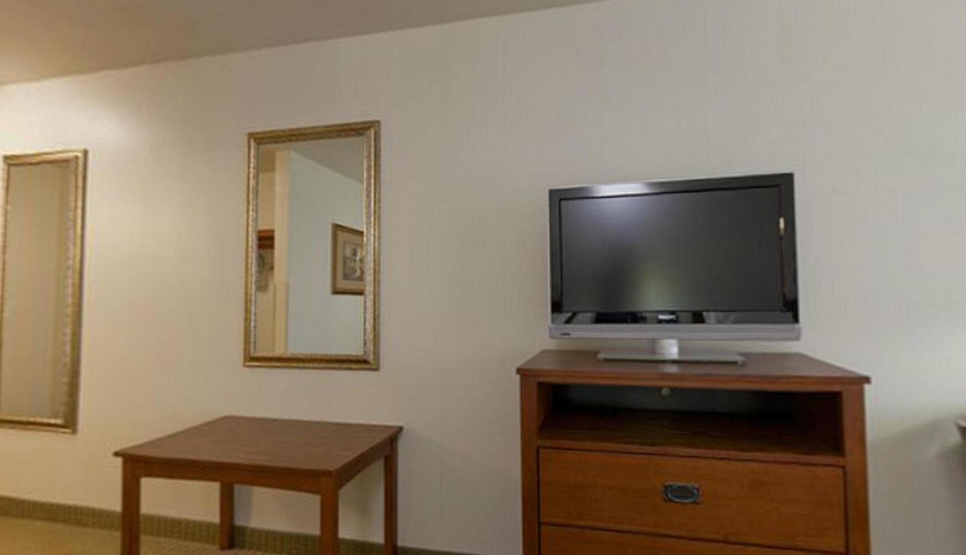 Holiday Inn Express Hotel & Suites Mattoon by IHG photo 8