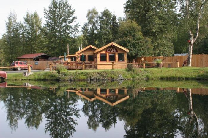 Hope Alaska's Bear Creek Lodge photo 24