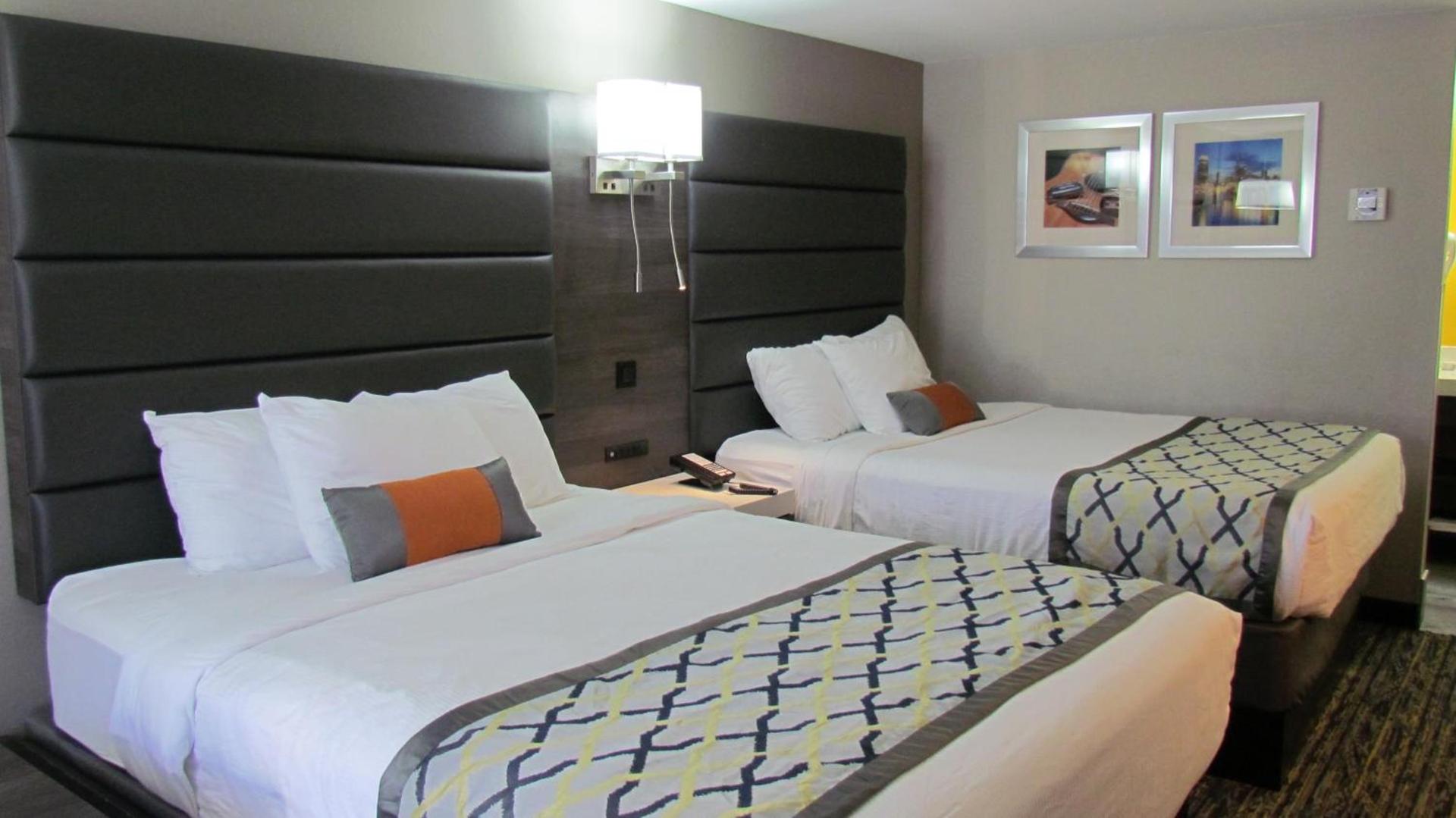 Baymont by Wyndham Murfreesboro photo 73
