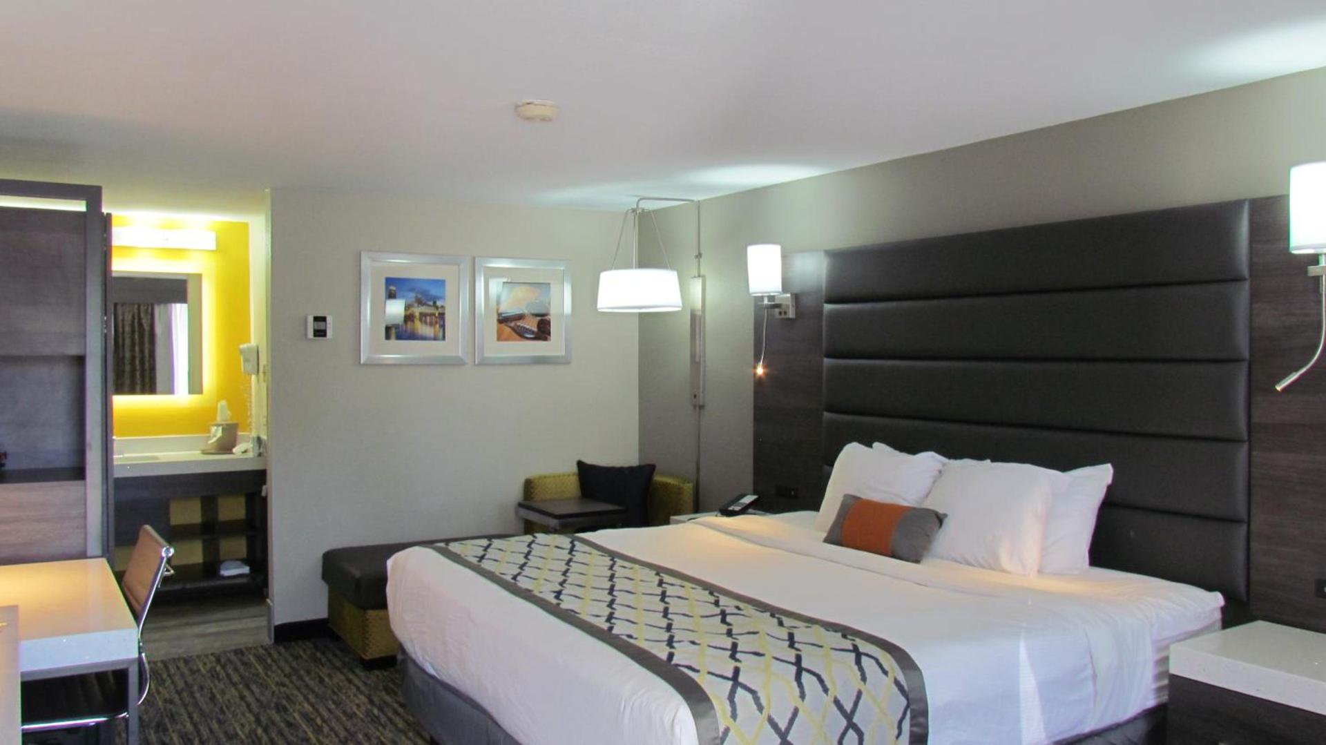 Baymont by Wyndham Murfreesboro photo 75