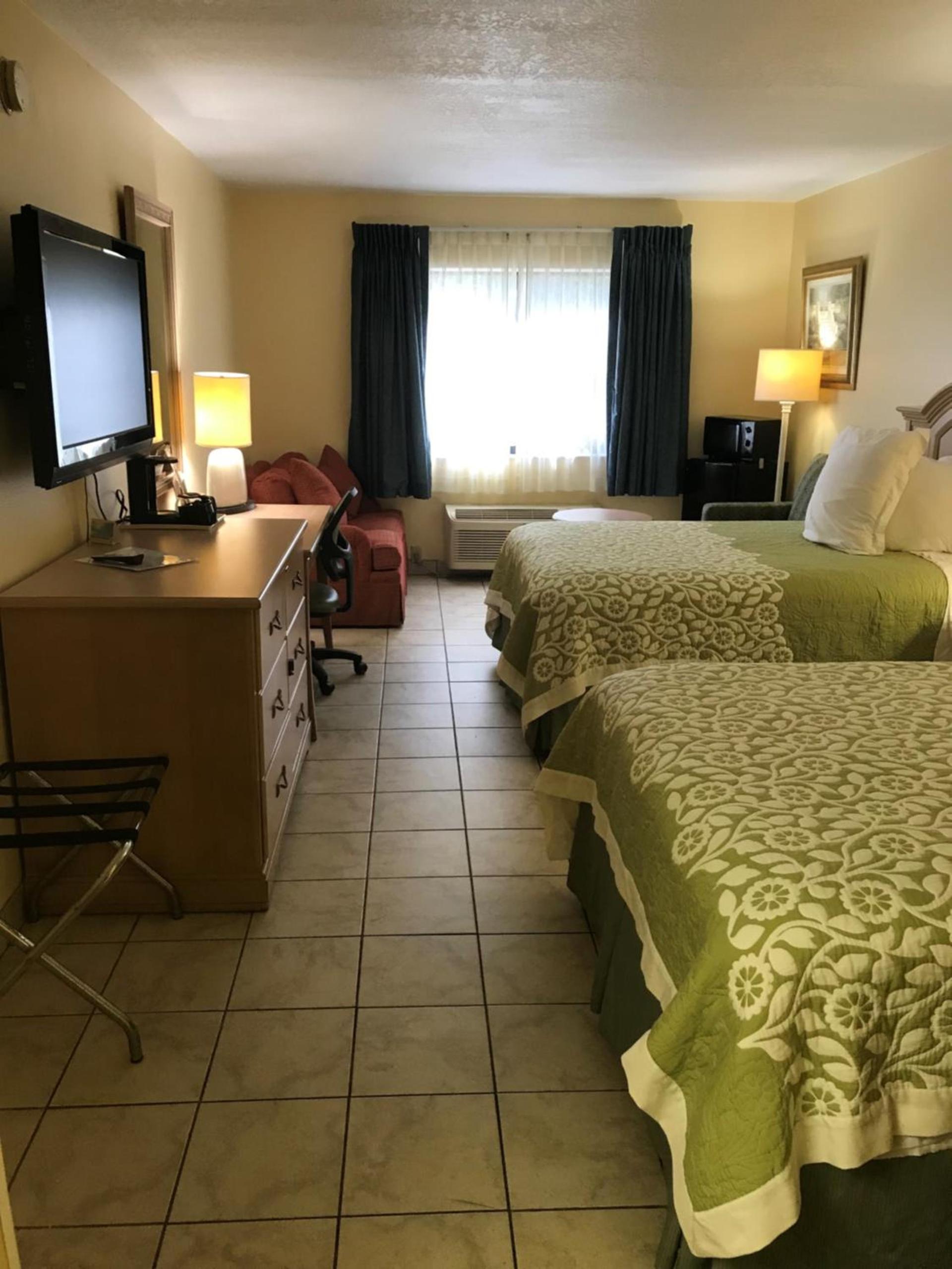 Days Inn by Wyndham N Orlando/Casselberry photo 46