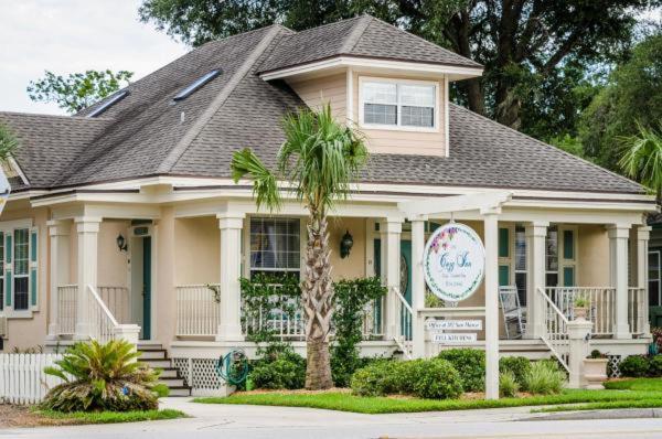 The Cozy Inn photo 2