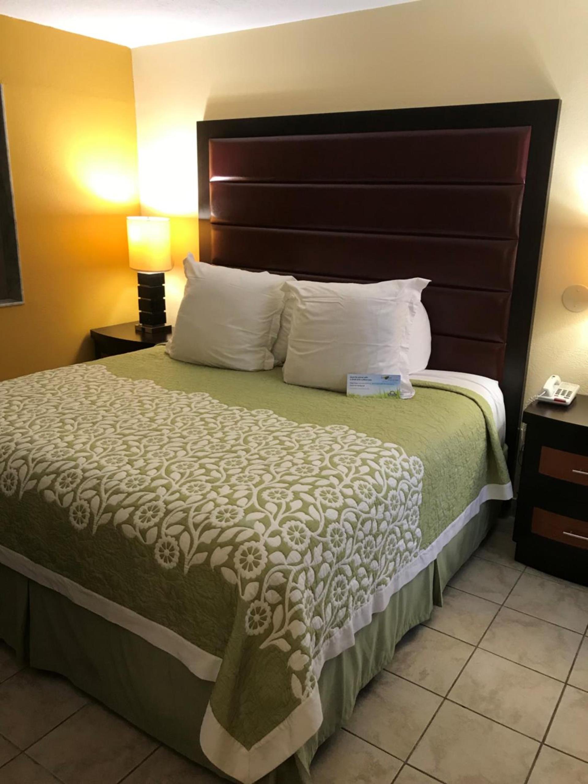 Days Inn by Wyndham N Orlando/Casselberry photo 39
