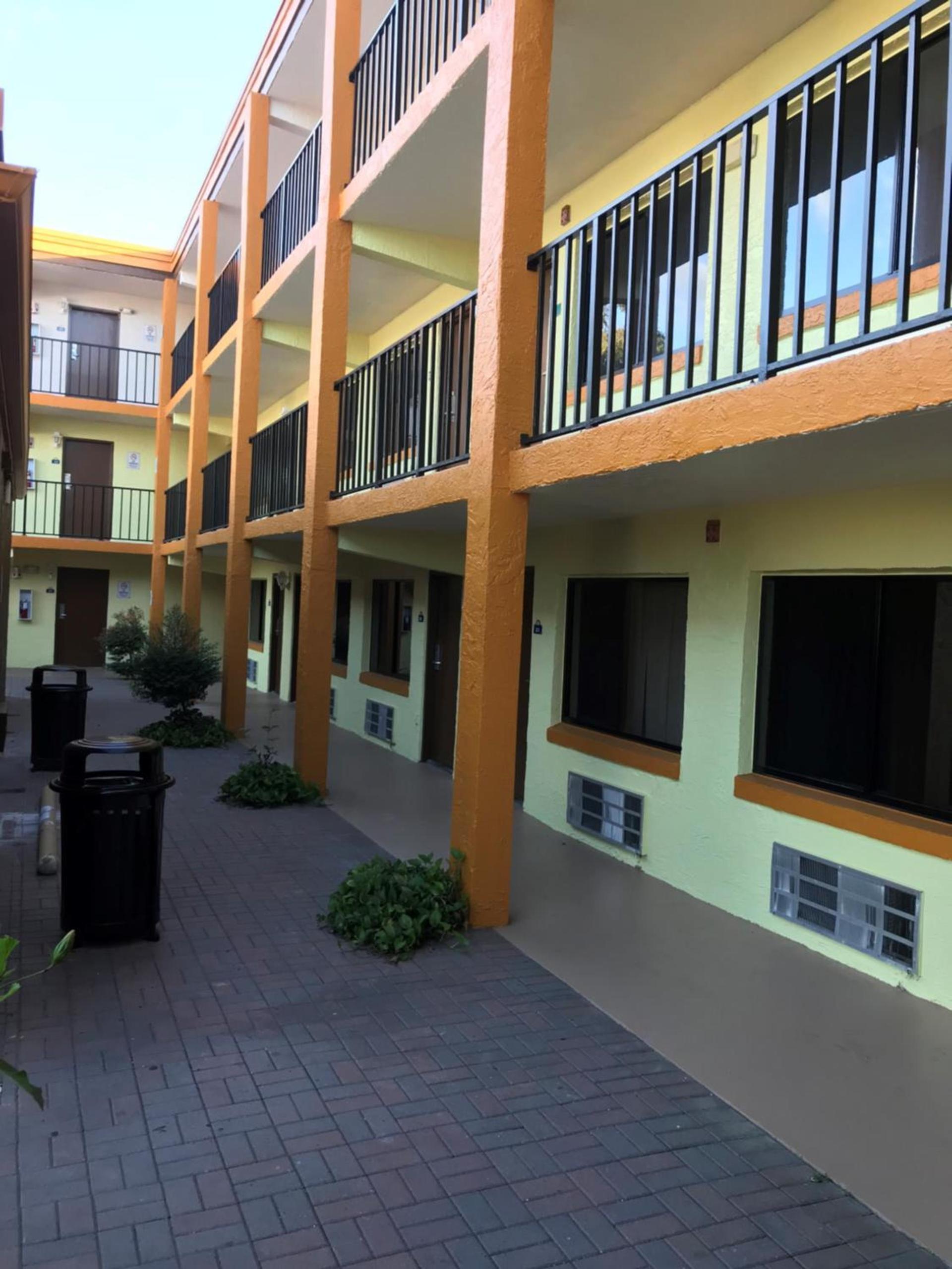Days Inn by Wyndham N Orlando/Casselberry photo 29