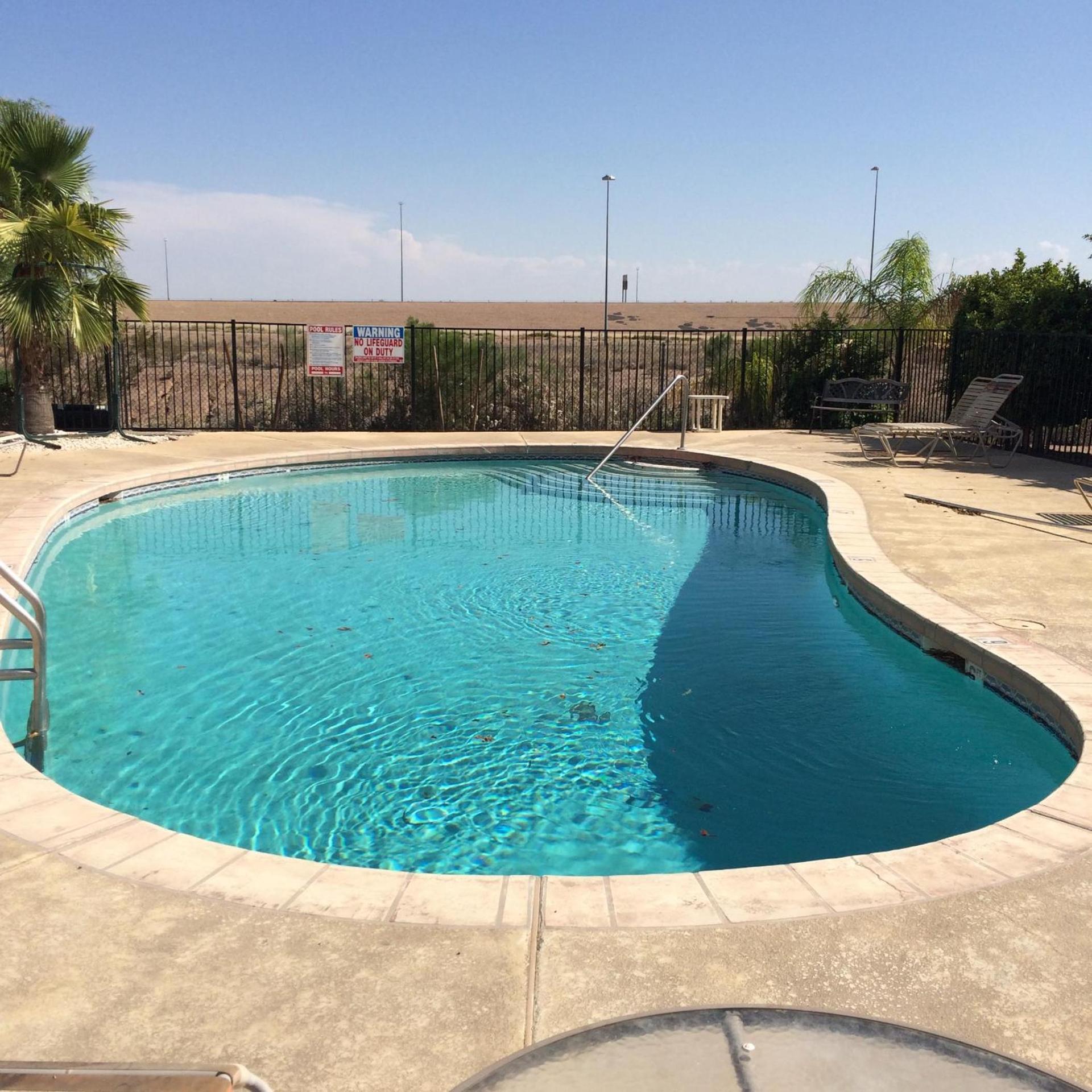 Americas Best Value Inn Apache Junction photo 25