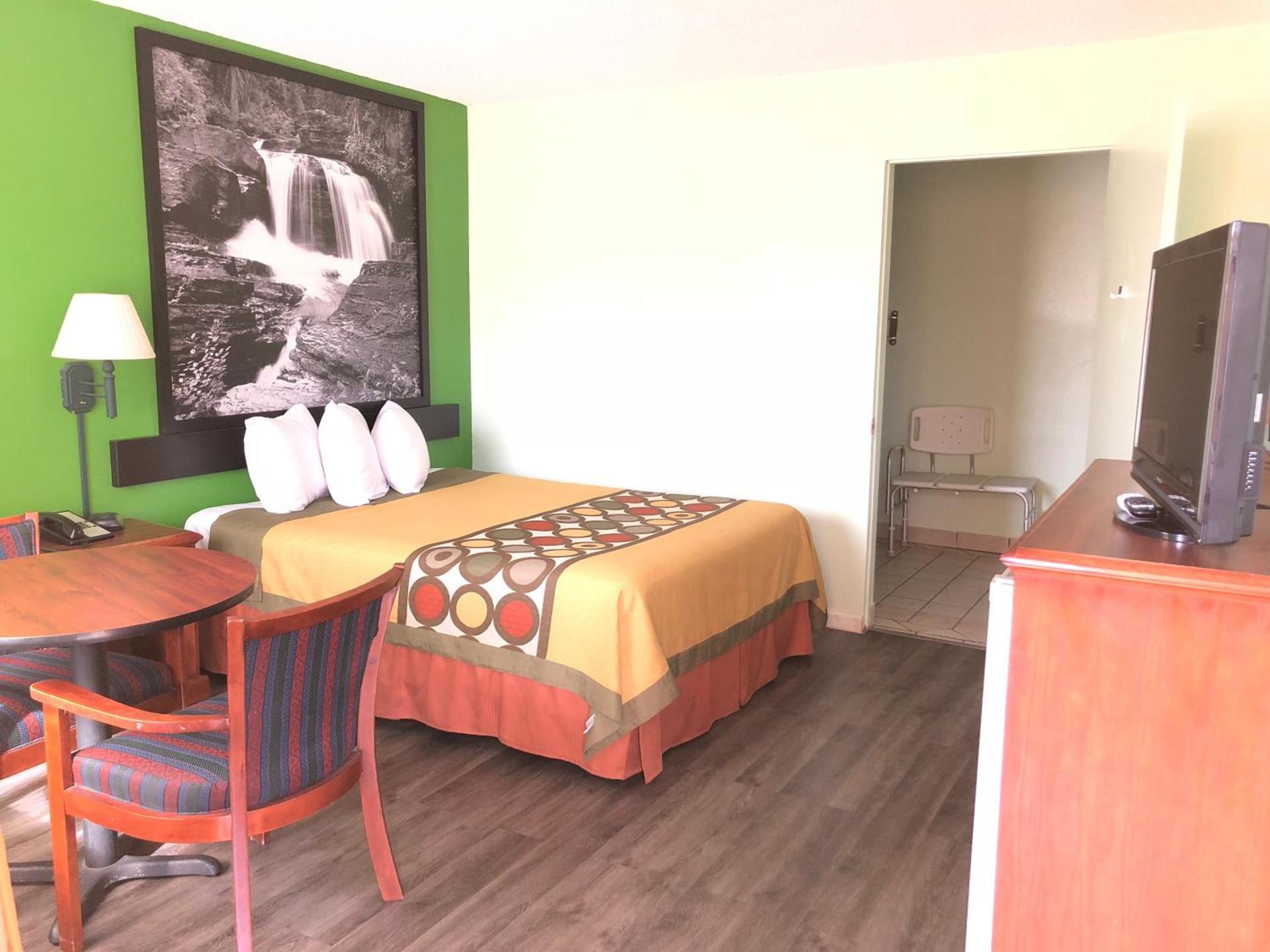 Super 8 by Wyndham Yreka photo 22