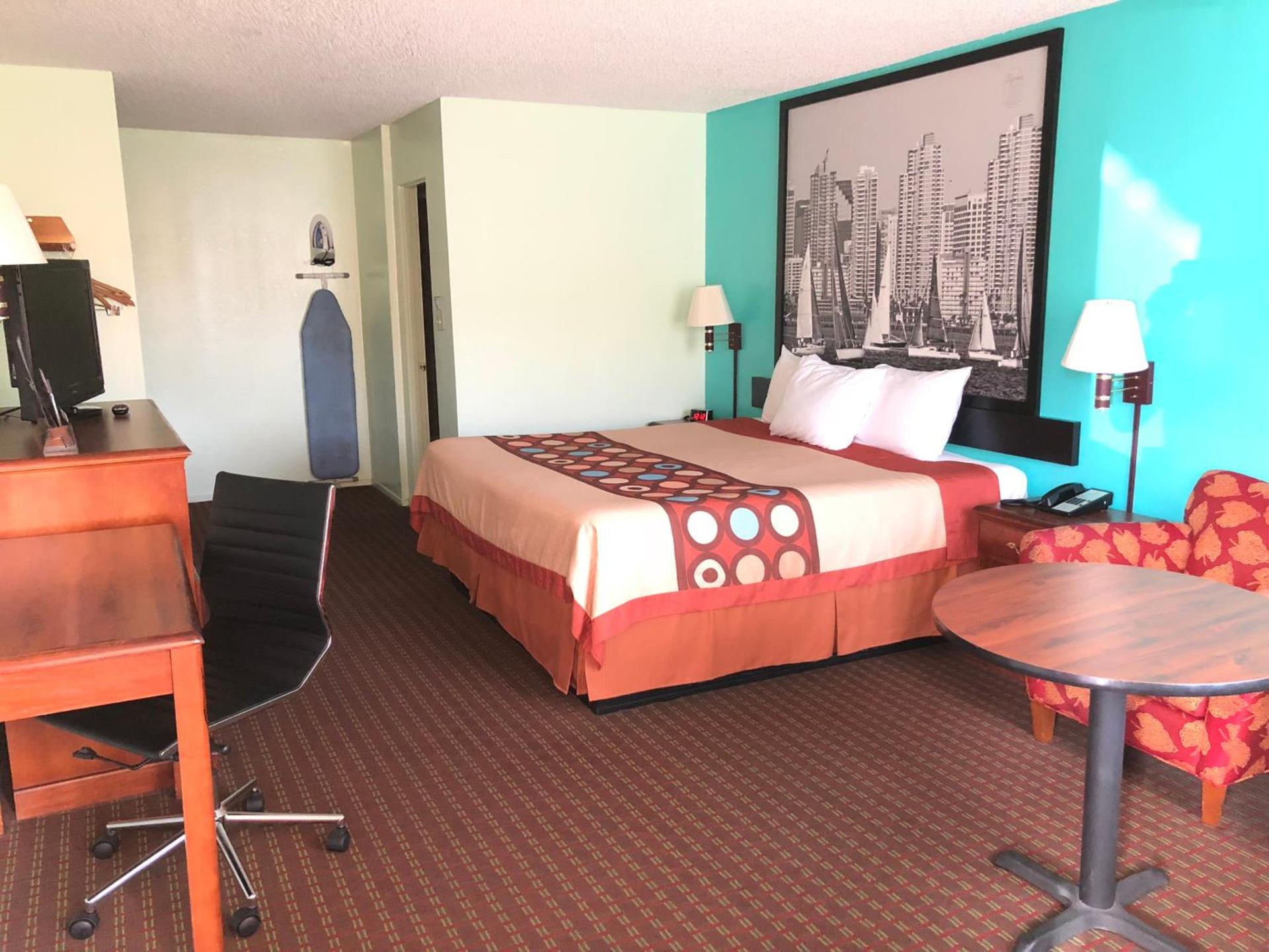 Super 8 by Wyndham Yreka photo 23