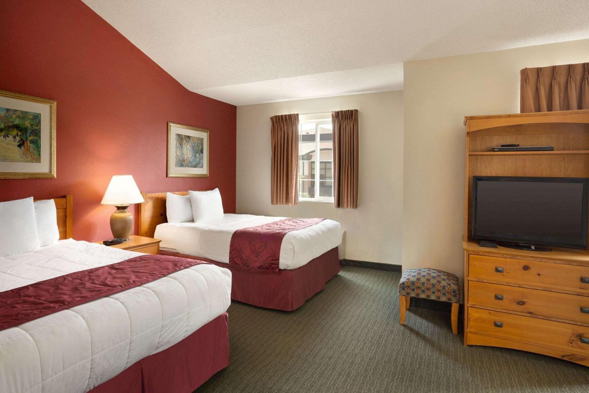 Baymont by Wyndham Wichita East photo 64