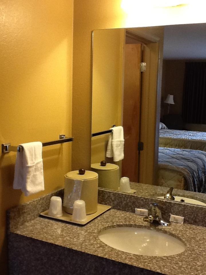 Caronoda Motel photo 11