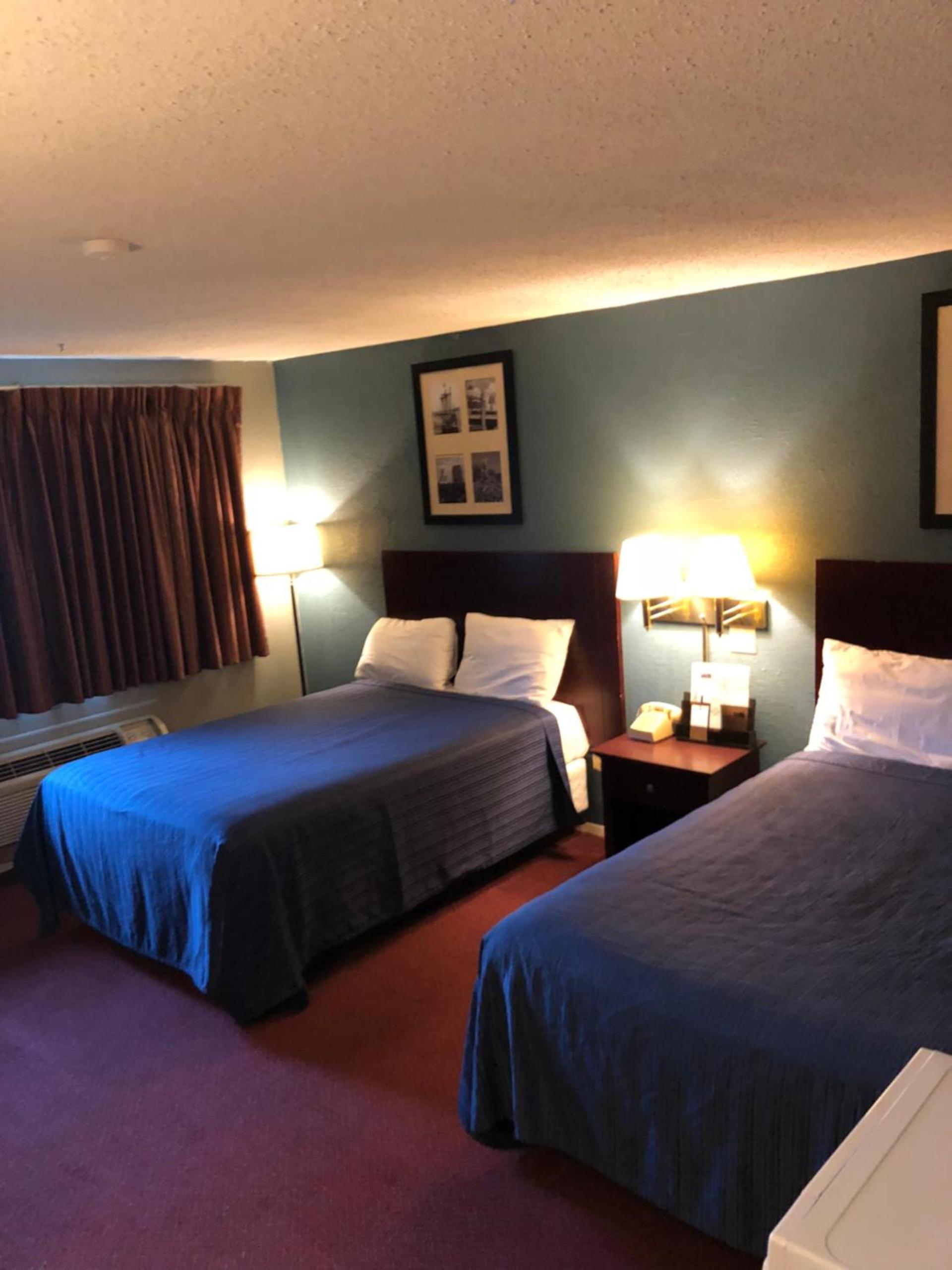 Latham Inn photo 26