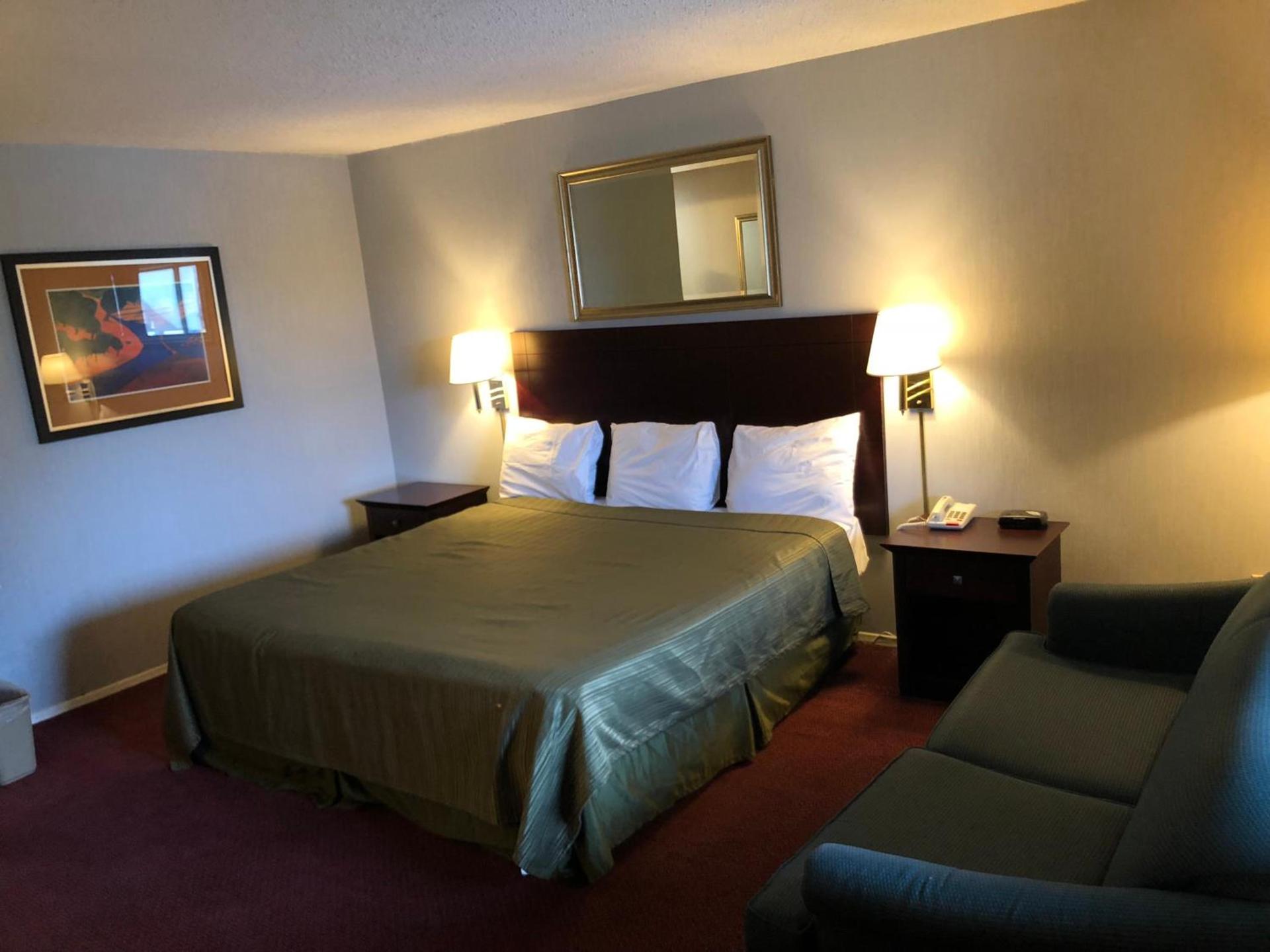 Latham Inn photo 22