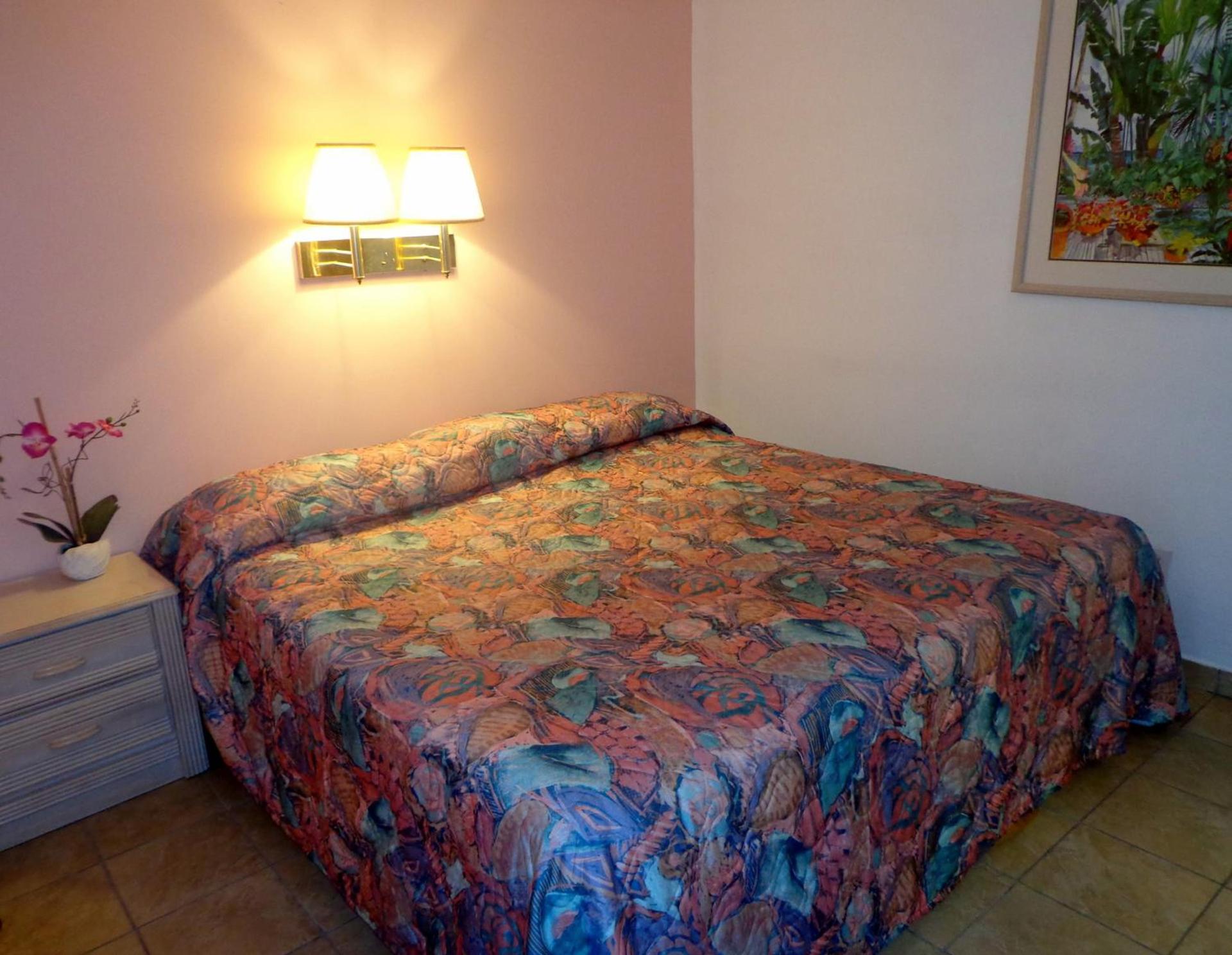 Caprice Motel - Wildwood photo 5