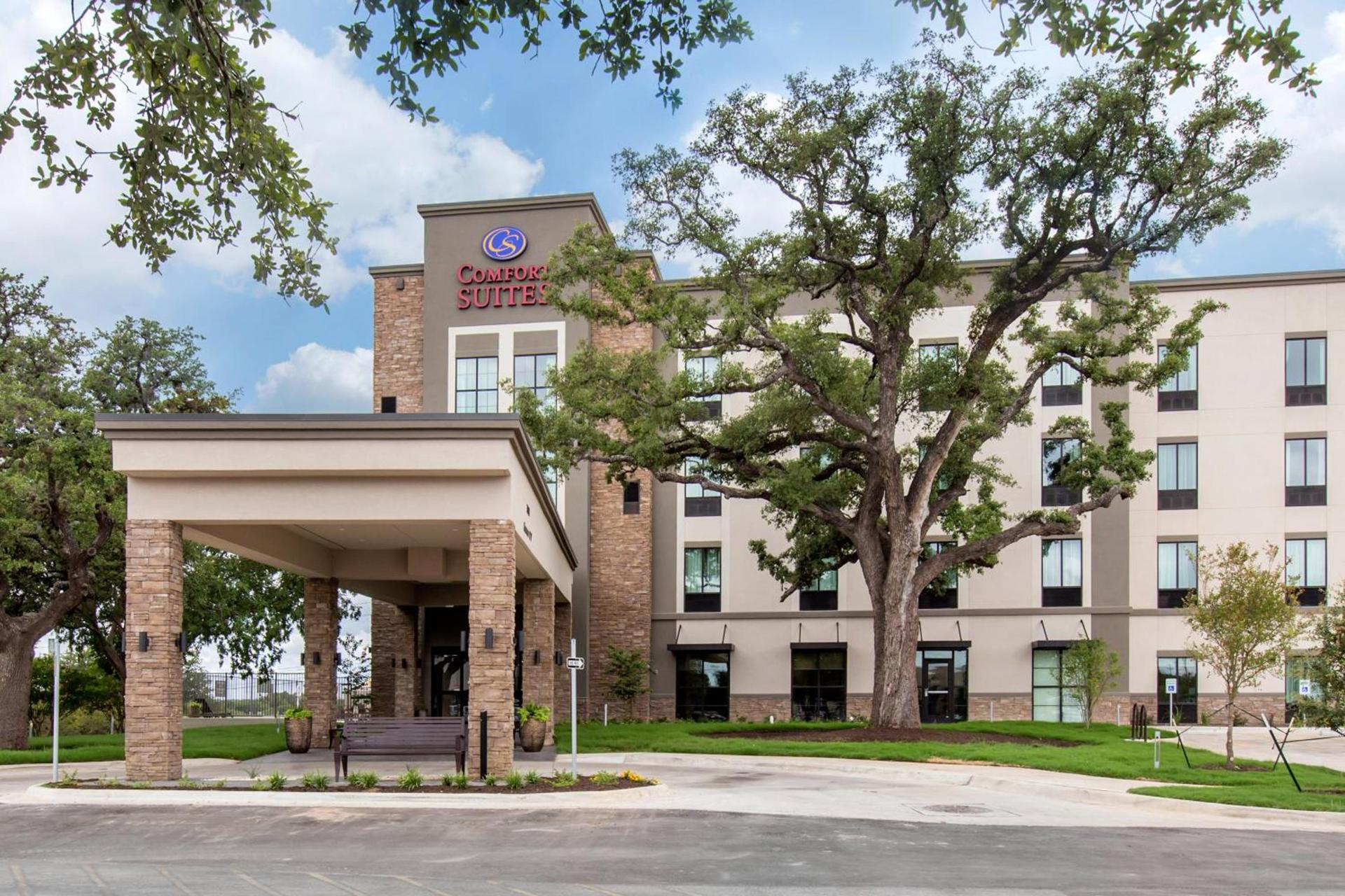 Comfort Suites - South Austin photo 9
