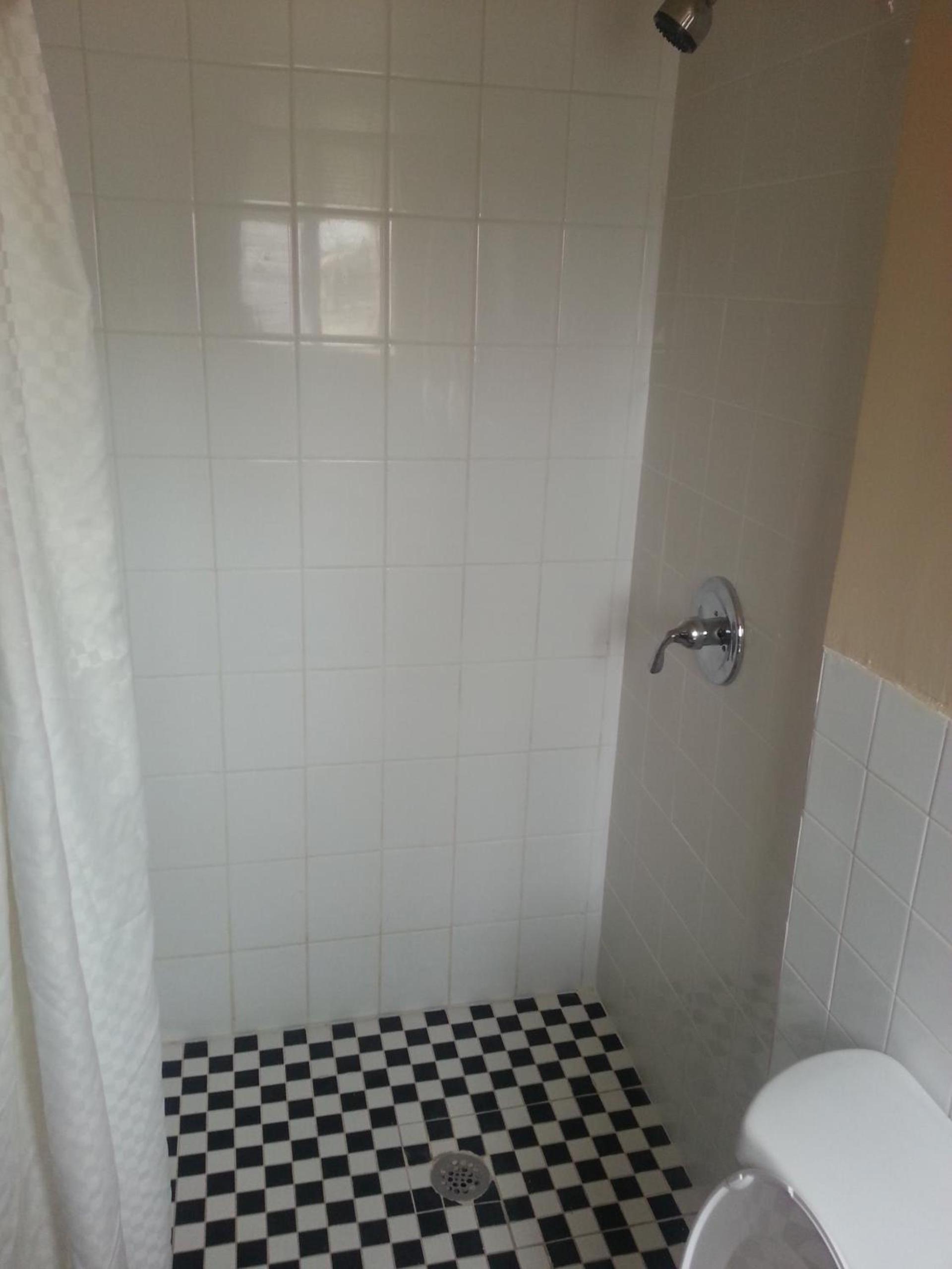 Atlantic Inn photo 19