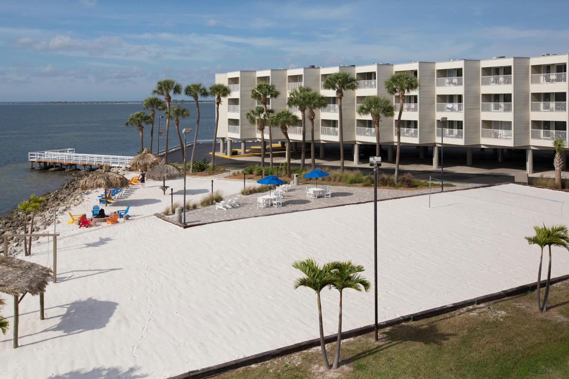 Sailport Waterfront Suites photo 3