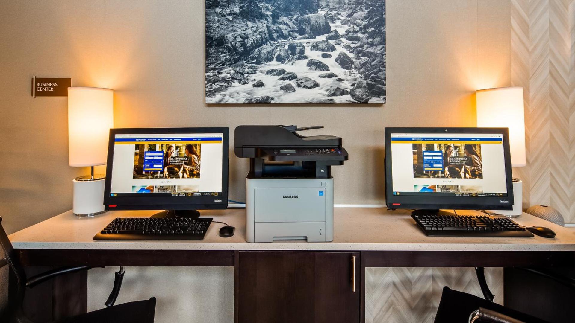 Best Western Plus Wenatchee Downtown Hotel photo 48