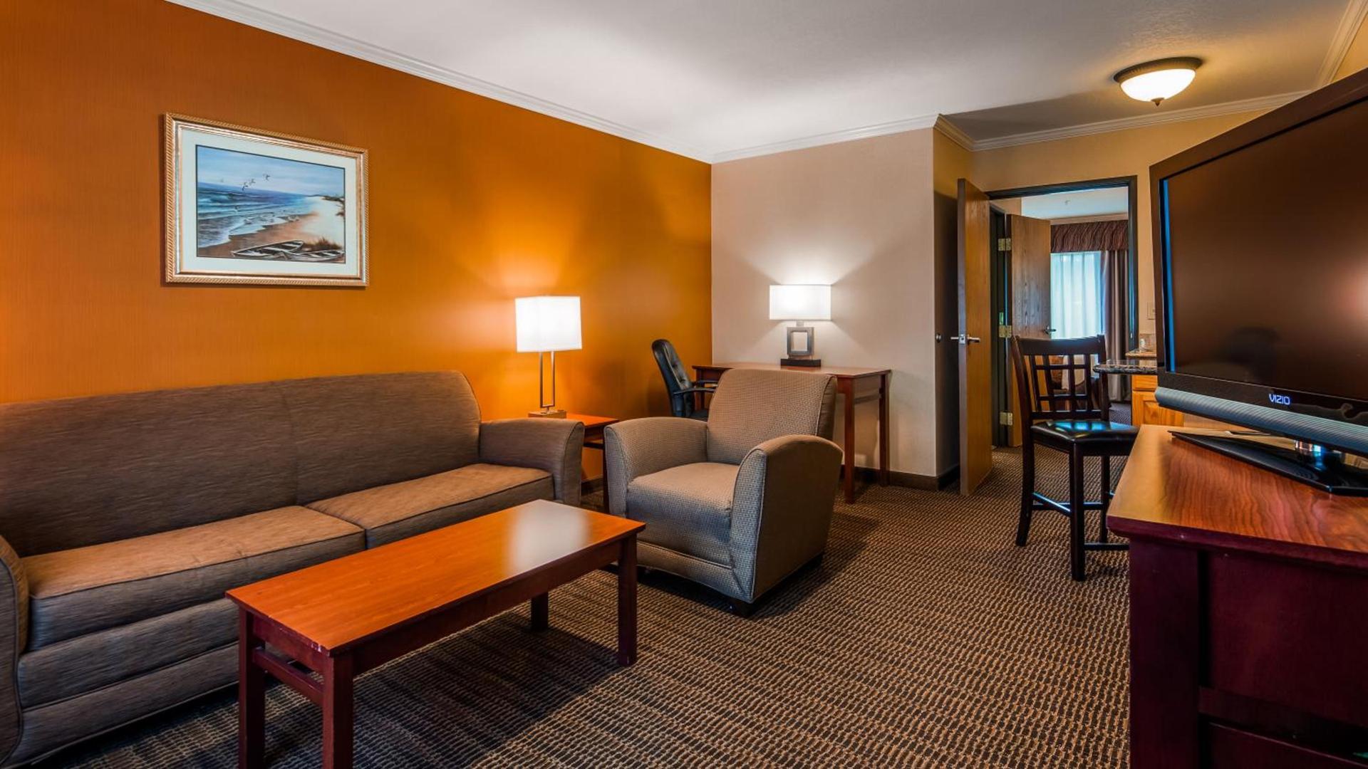 Best Western Plus Landmark Inn photo 52