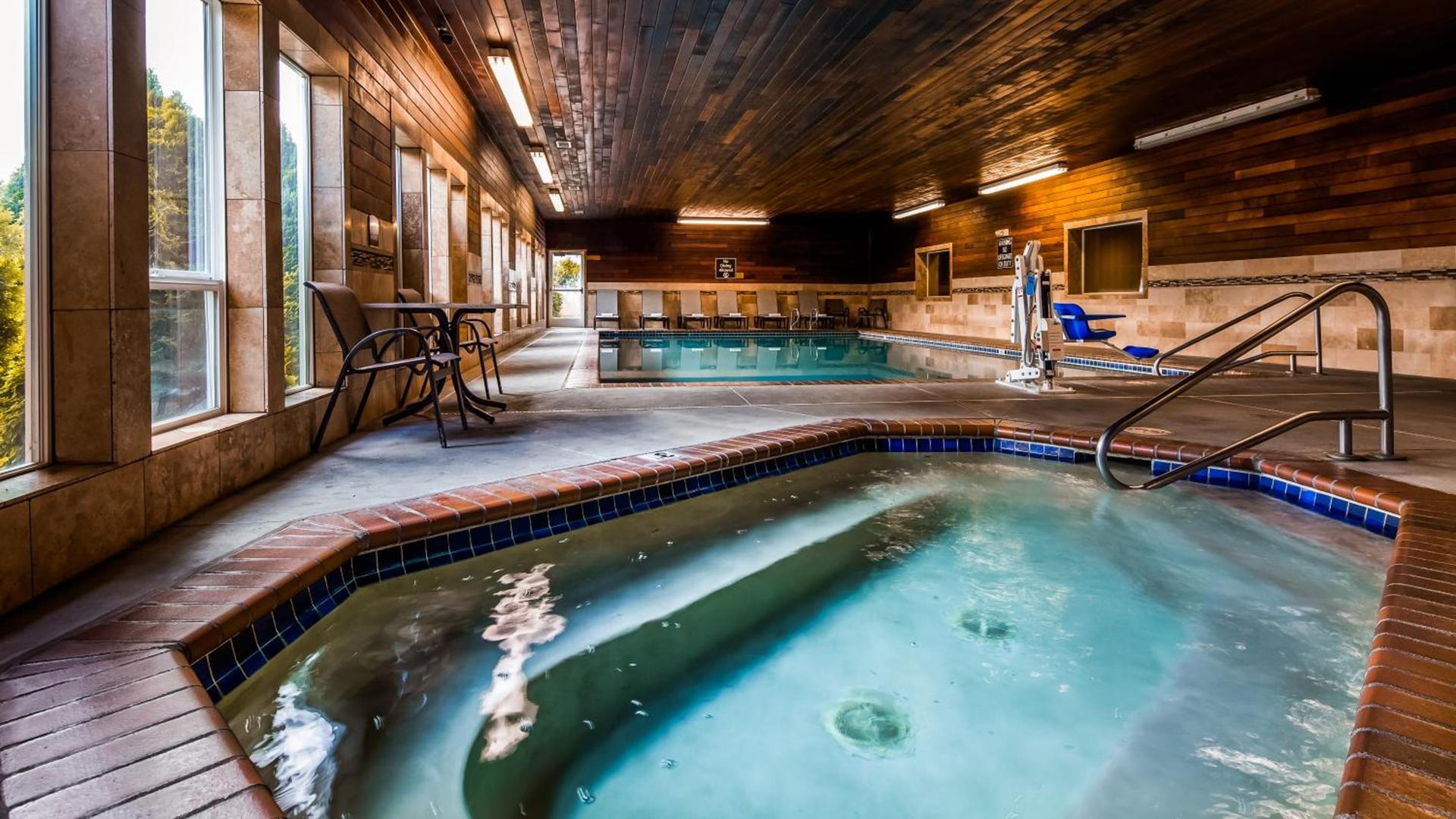 Best Western Plus Landmark Inn photo 59