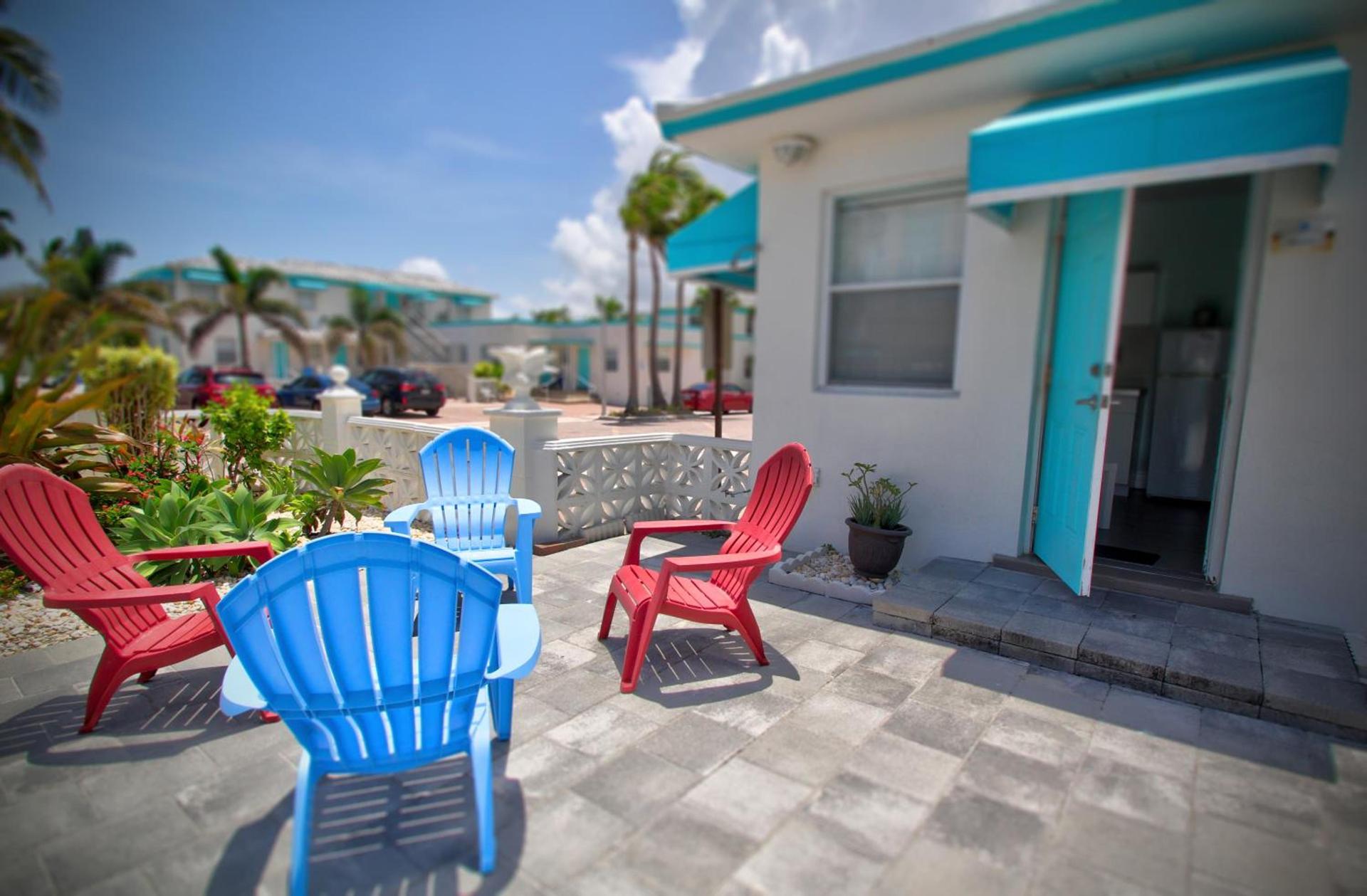 Hollywood Beachside Boutique Suite photo 23