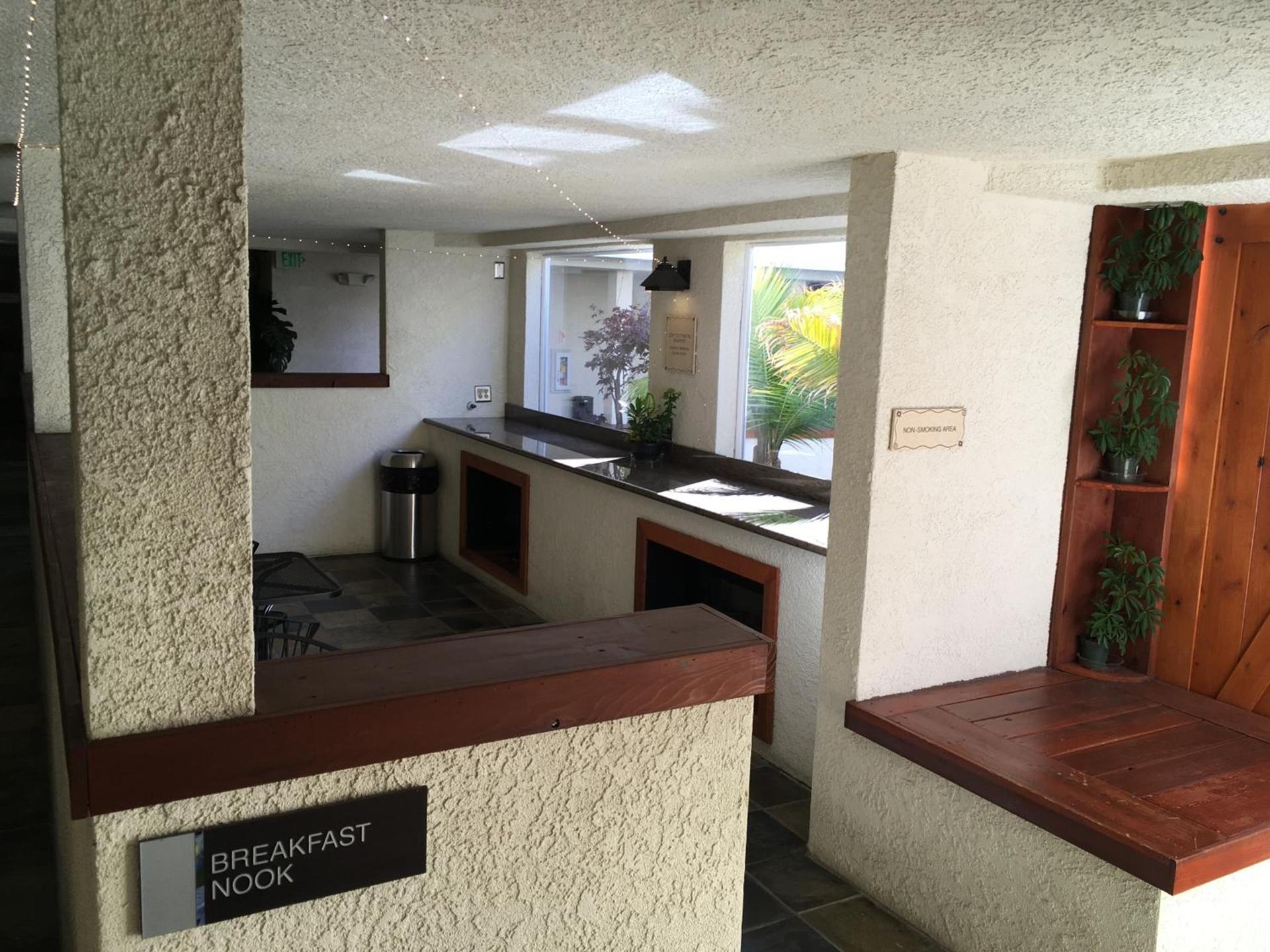 Airport Inn photo 33