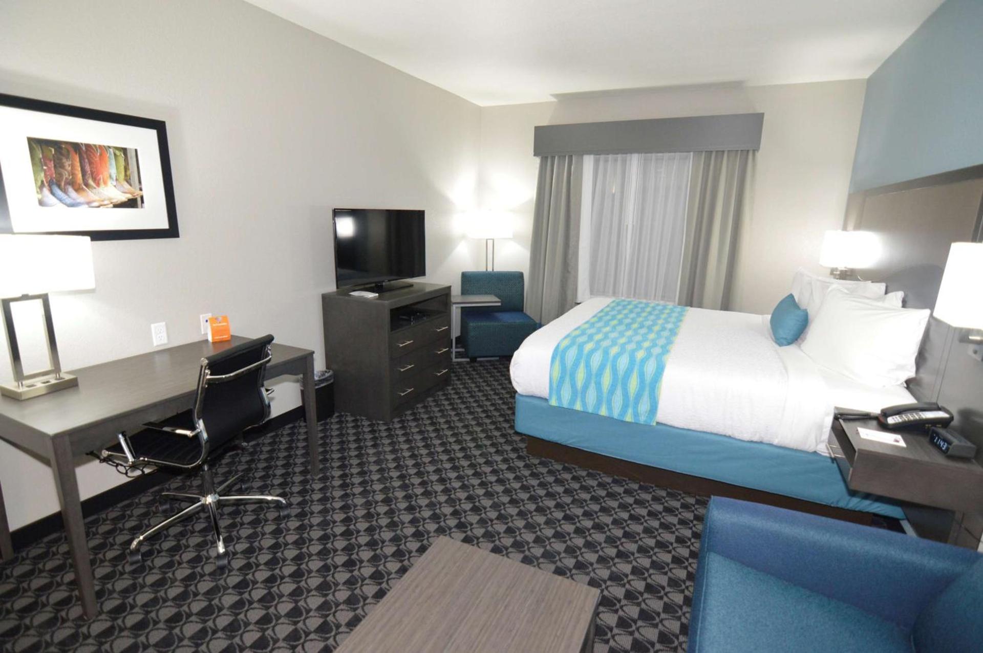 Best Western Plus Waller Hotel photo 28