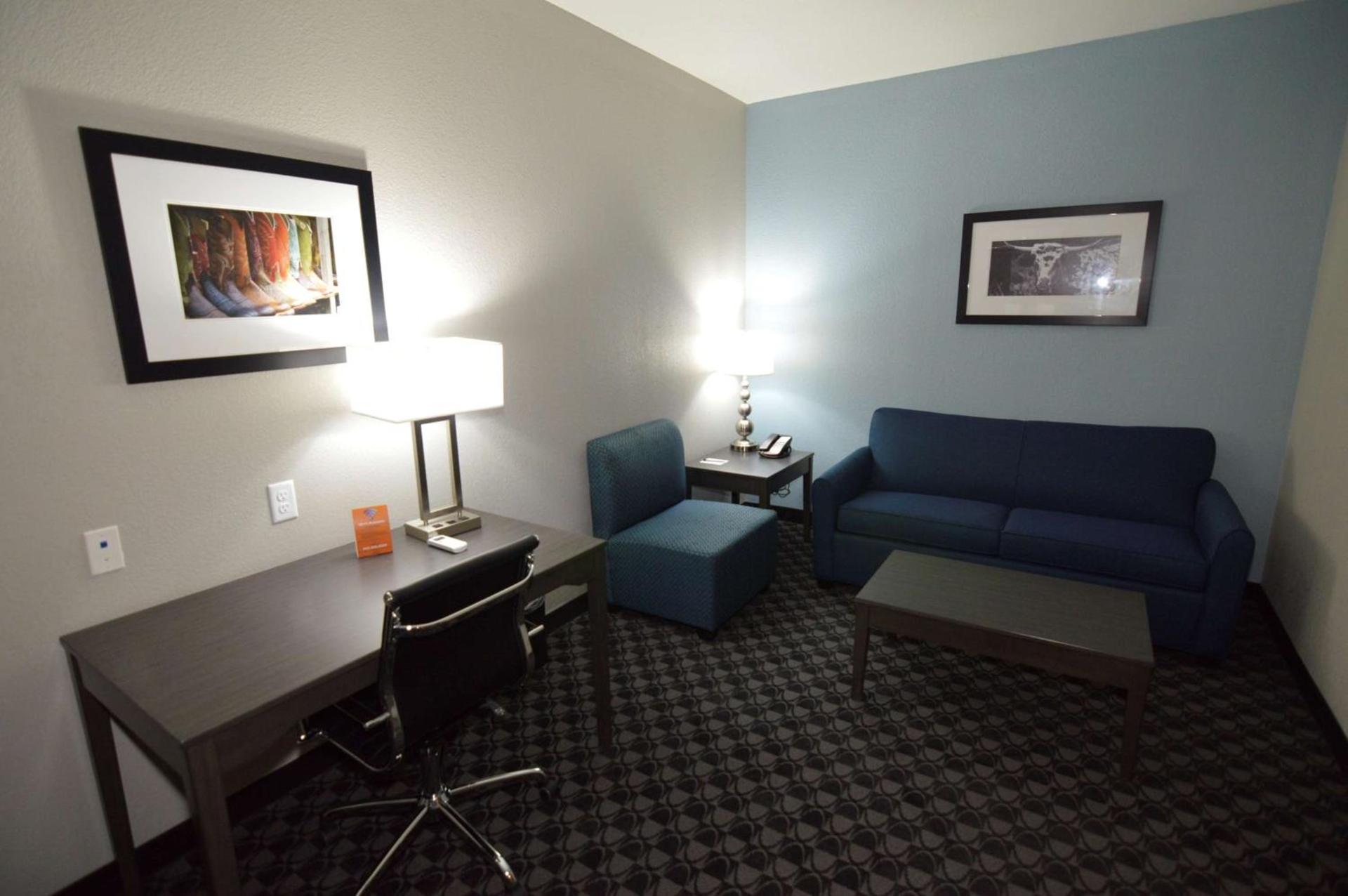 Best Western Plus Waller Hotel photo 20