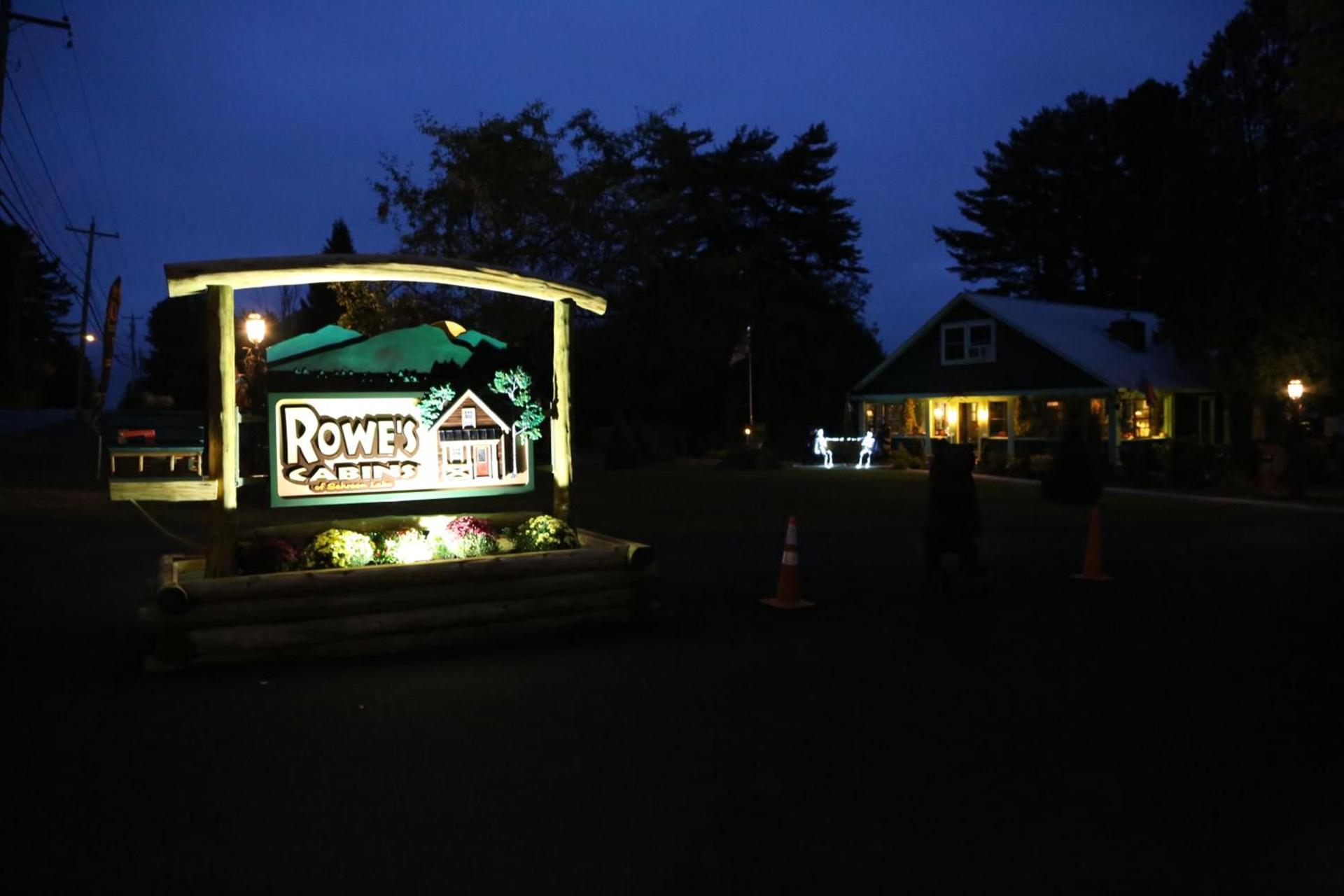 Rowe's Adirondack Cabins of Schroon Lake photo 13