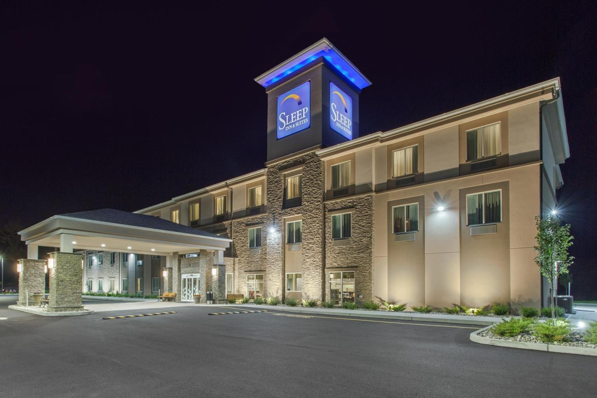Sleep Inn & Suites Monroe - Woodbury photo 1