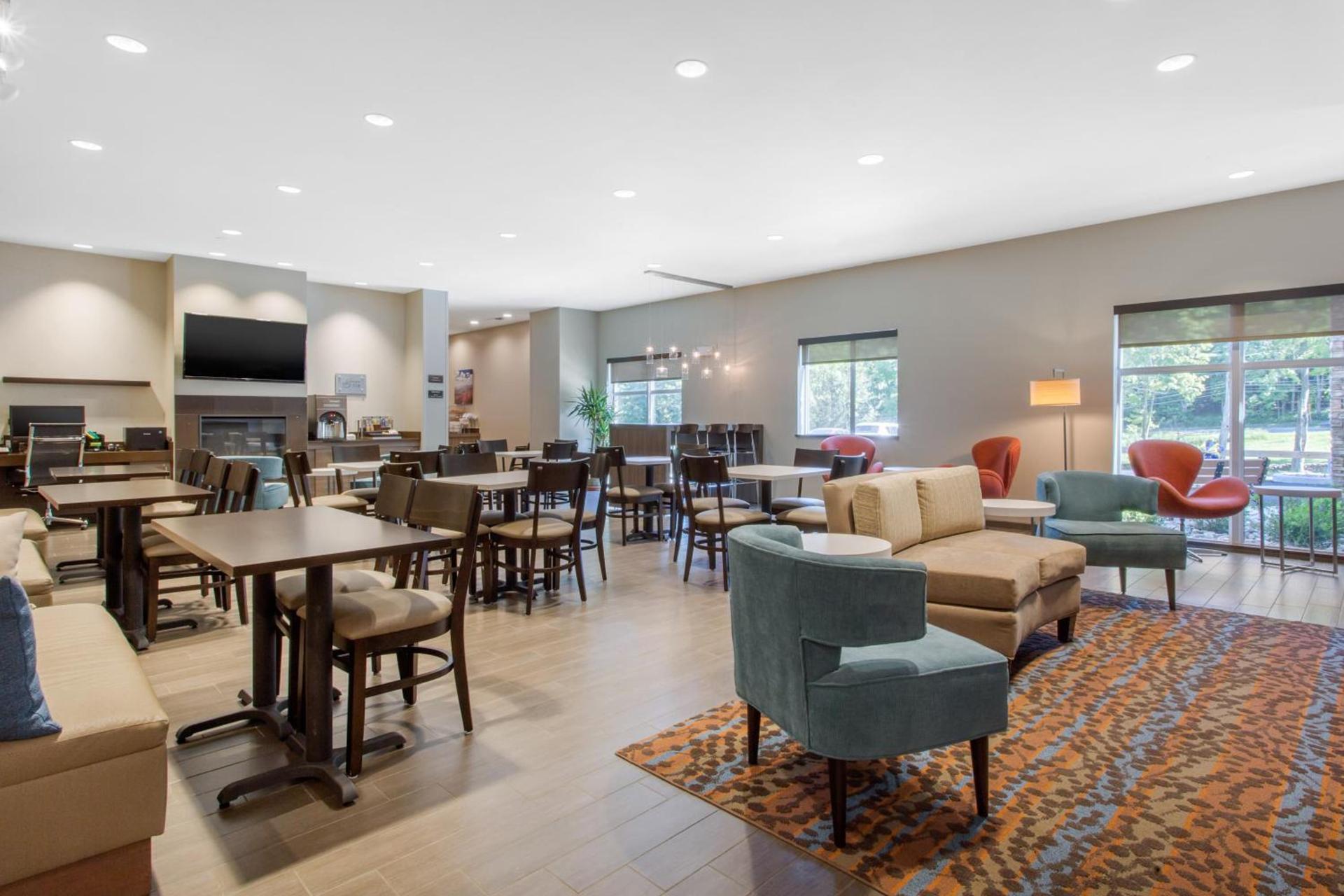 Sleep Inn & Suites Monroe - Woodbury photo 9
