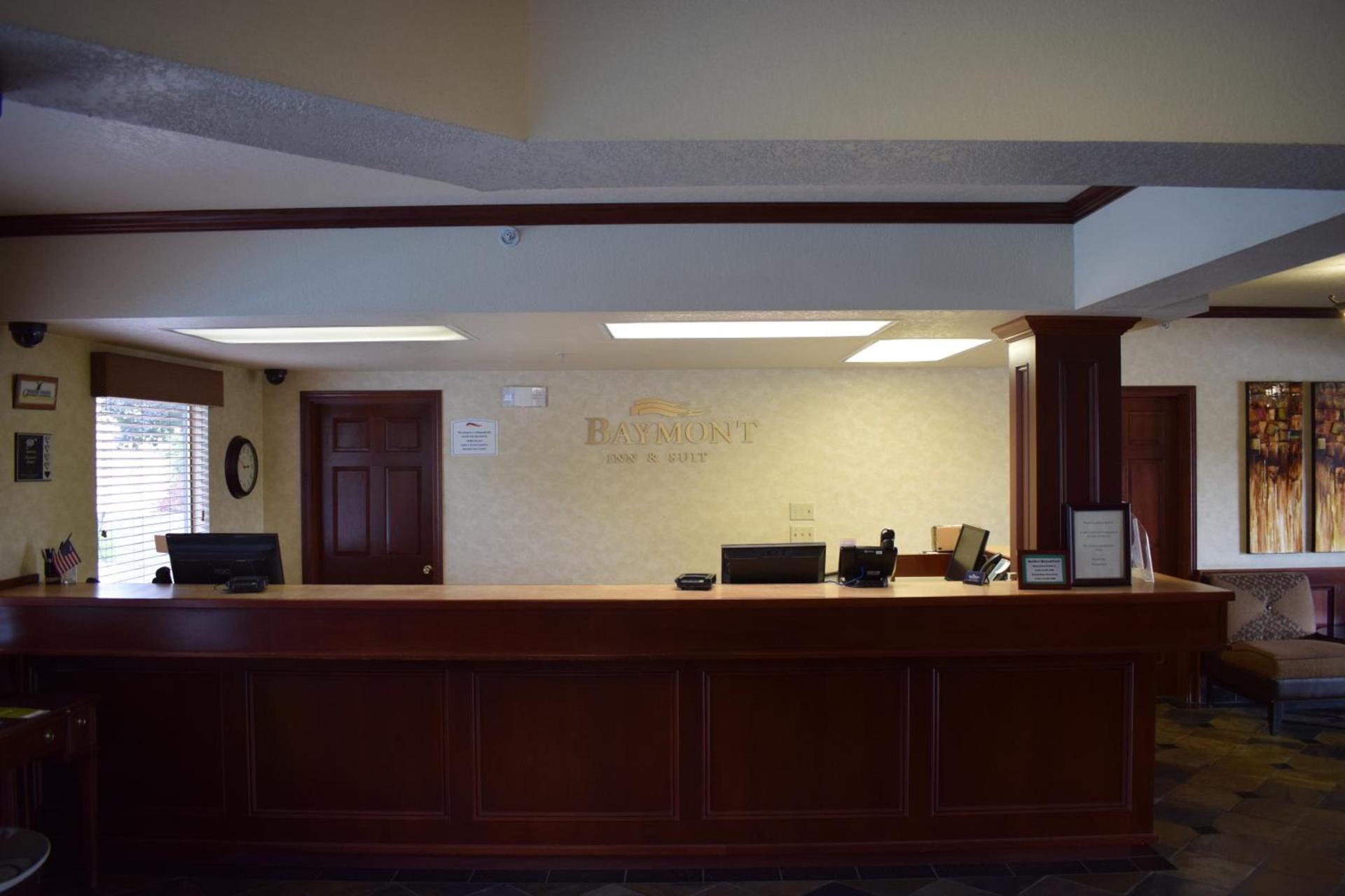 Baymont by Wyndham Yakima Riverfront photo 26