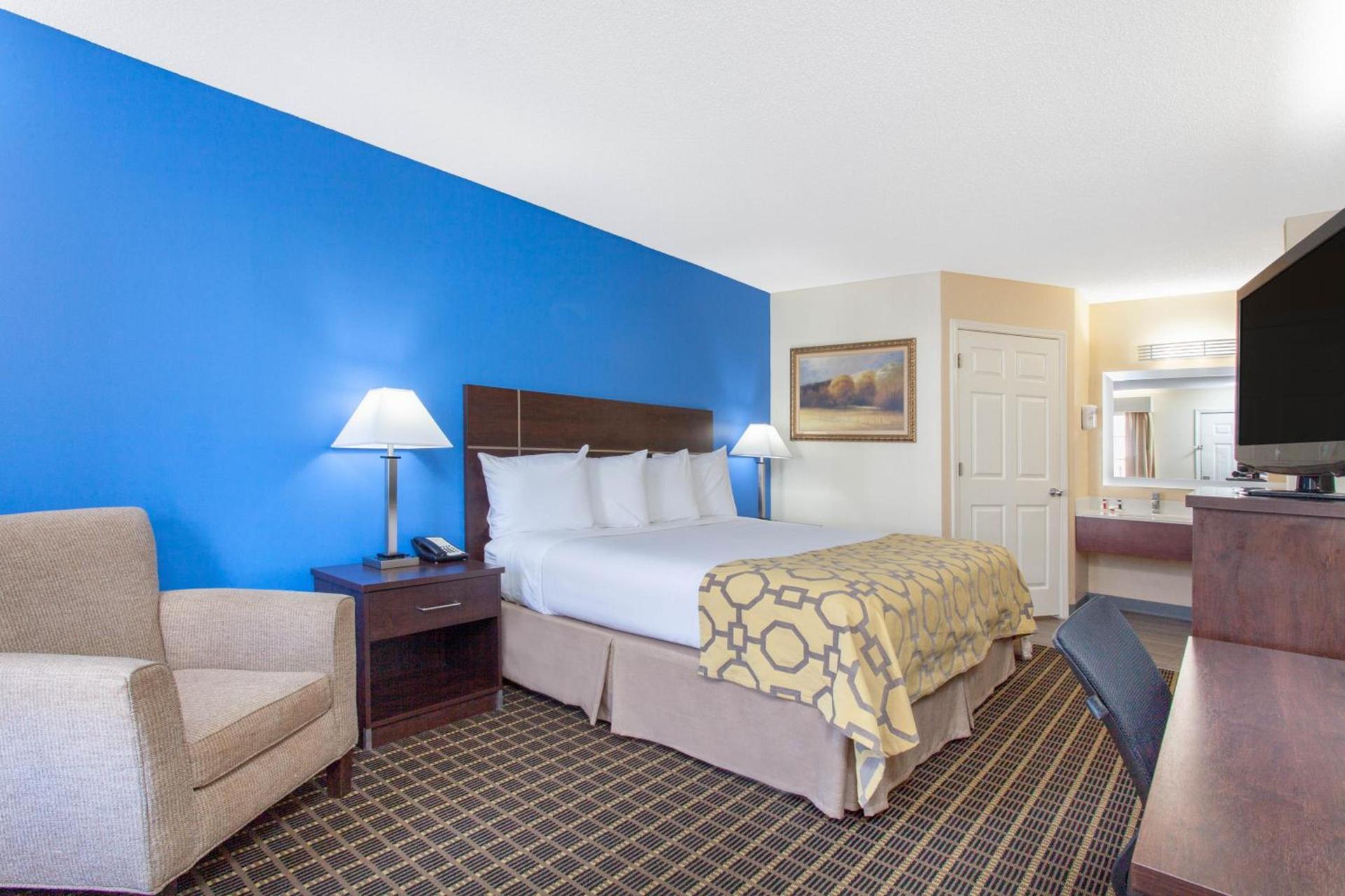 Baymont by Wyndham Greenwood photo 31