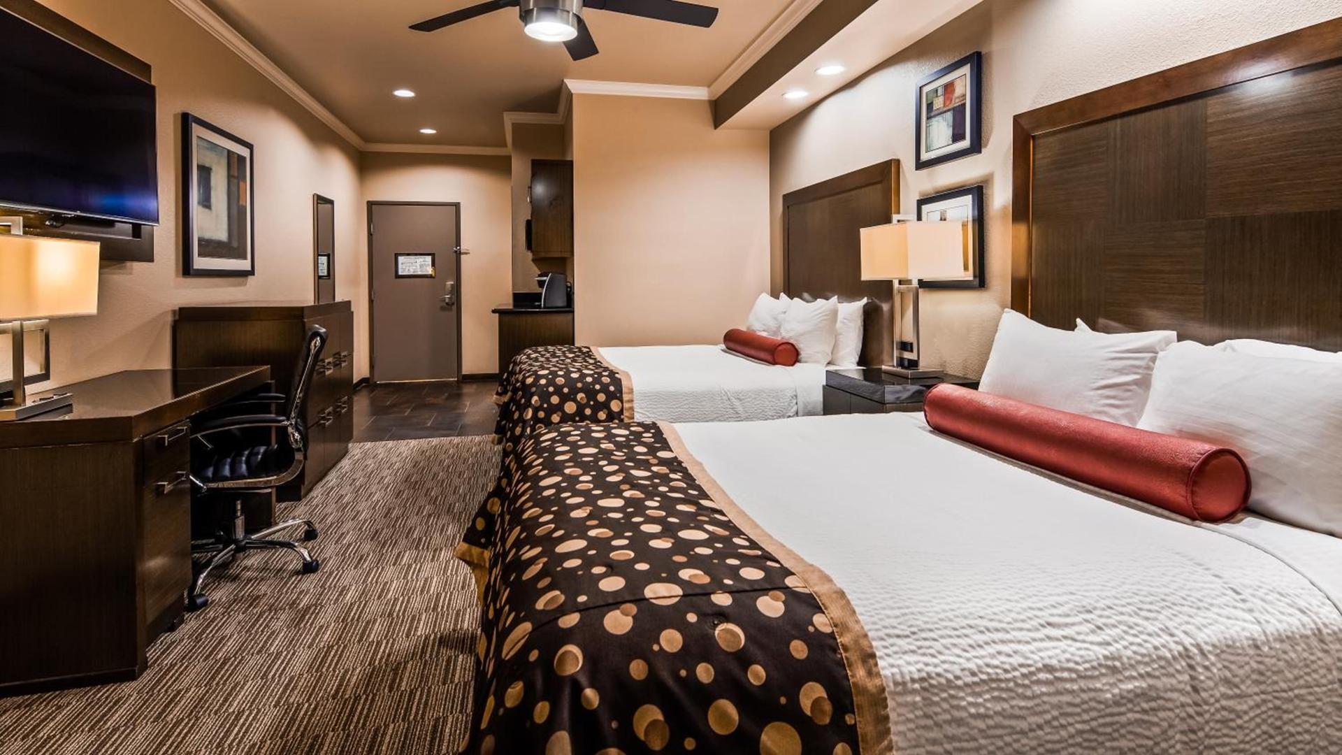 Best Western Premier Crown Chase Inn & Suites photo 9
