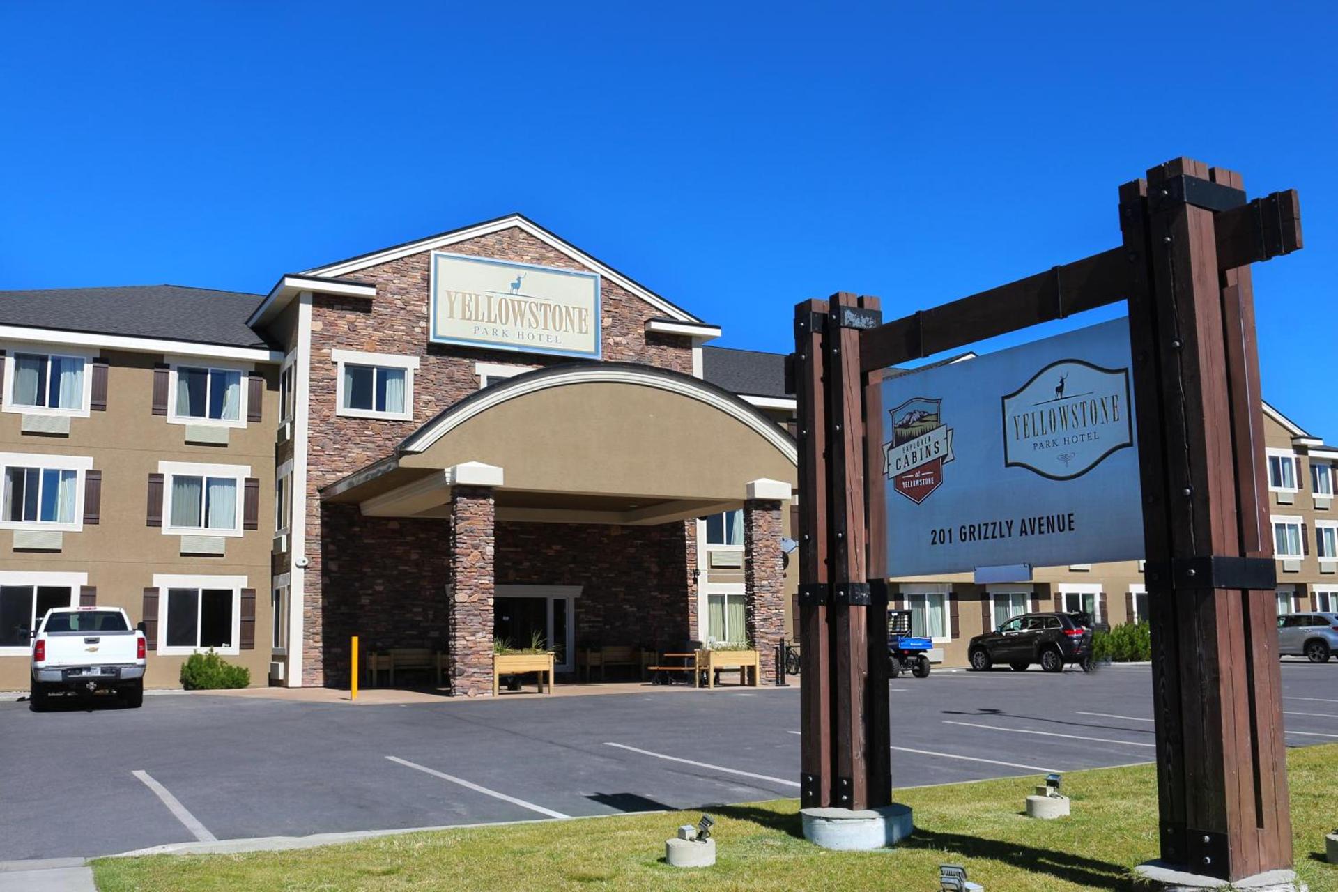 Yellowstone Park Hotel photo 28