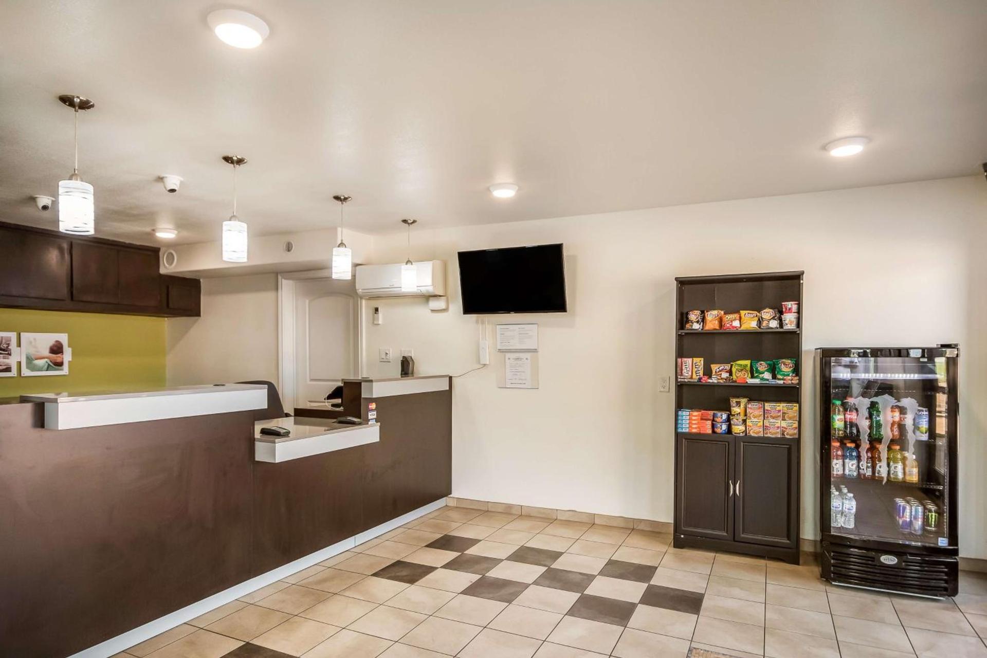 Studio 6-Huntsville, TX photo 24